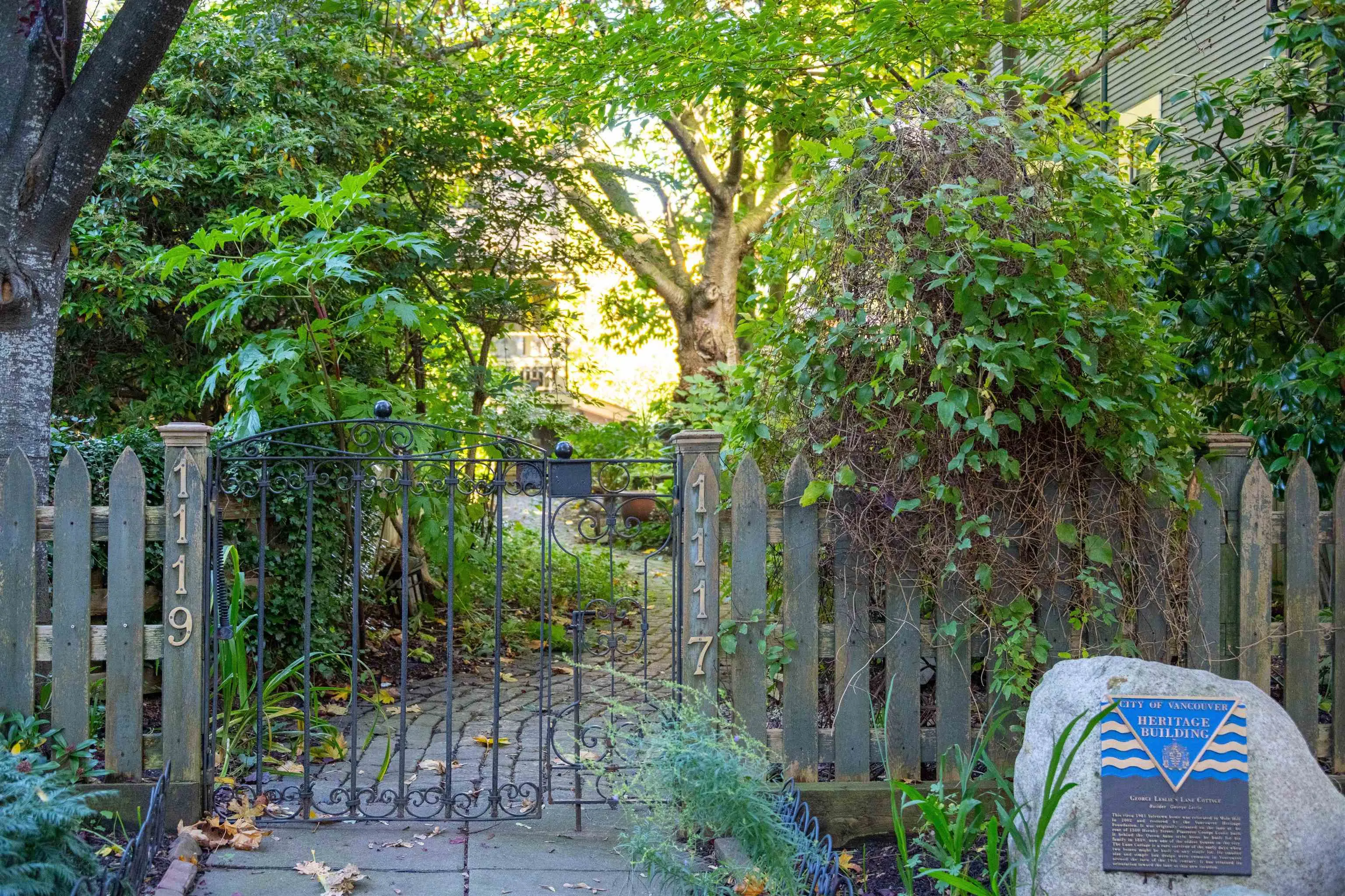 1119 Pendrell Street