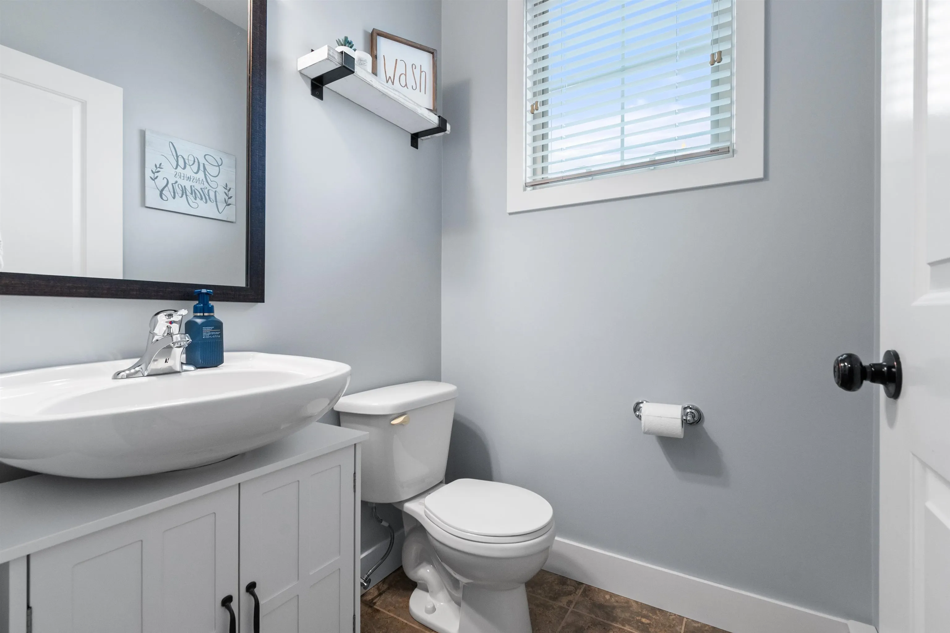 2 9280 Broadway Street