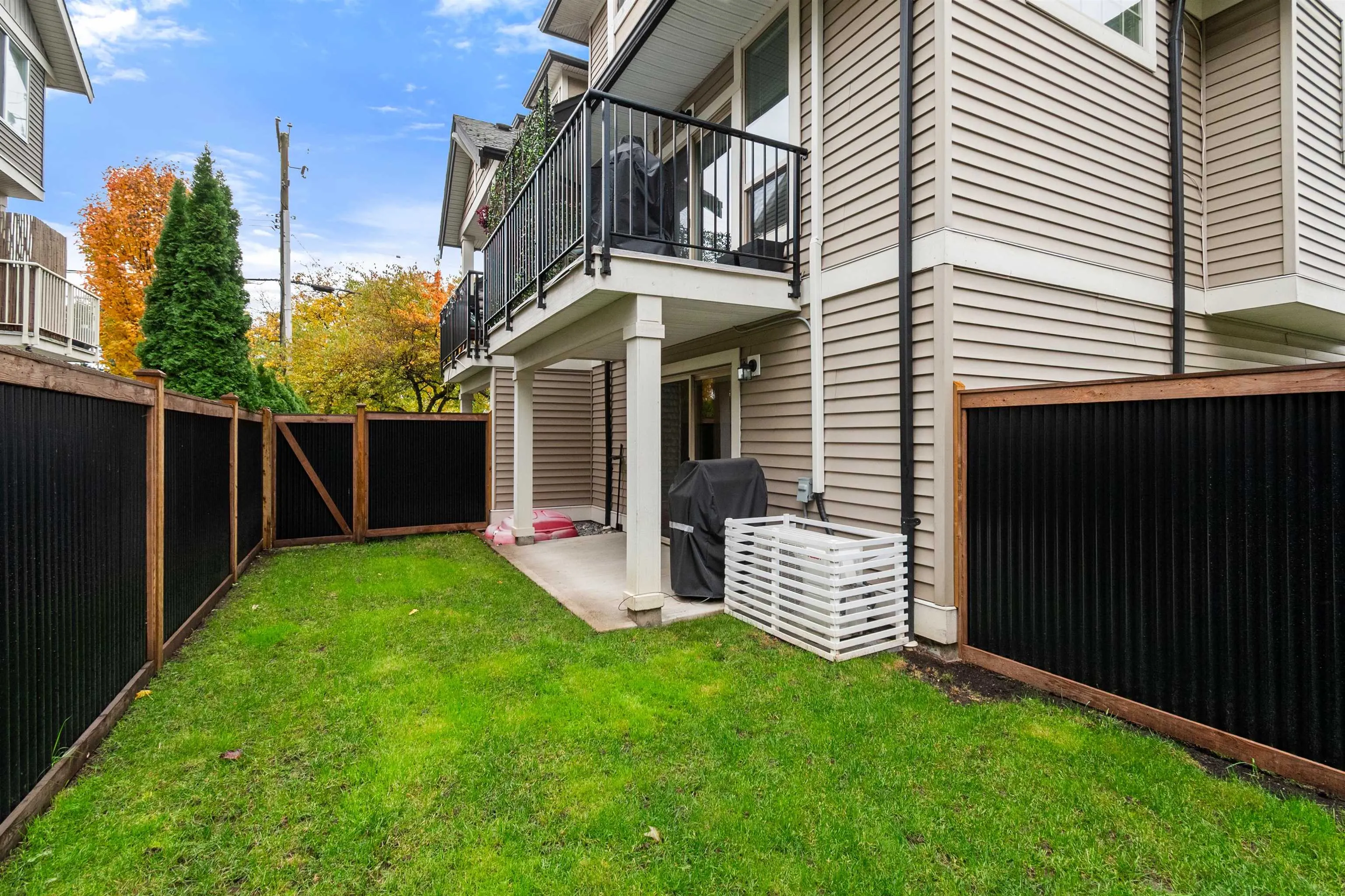 2 9280 Broadway Street