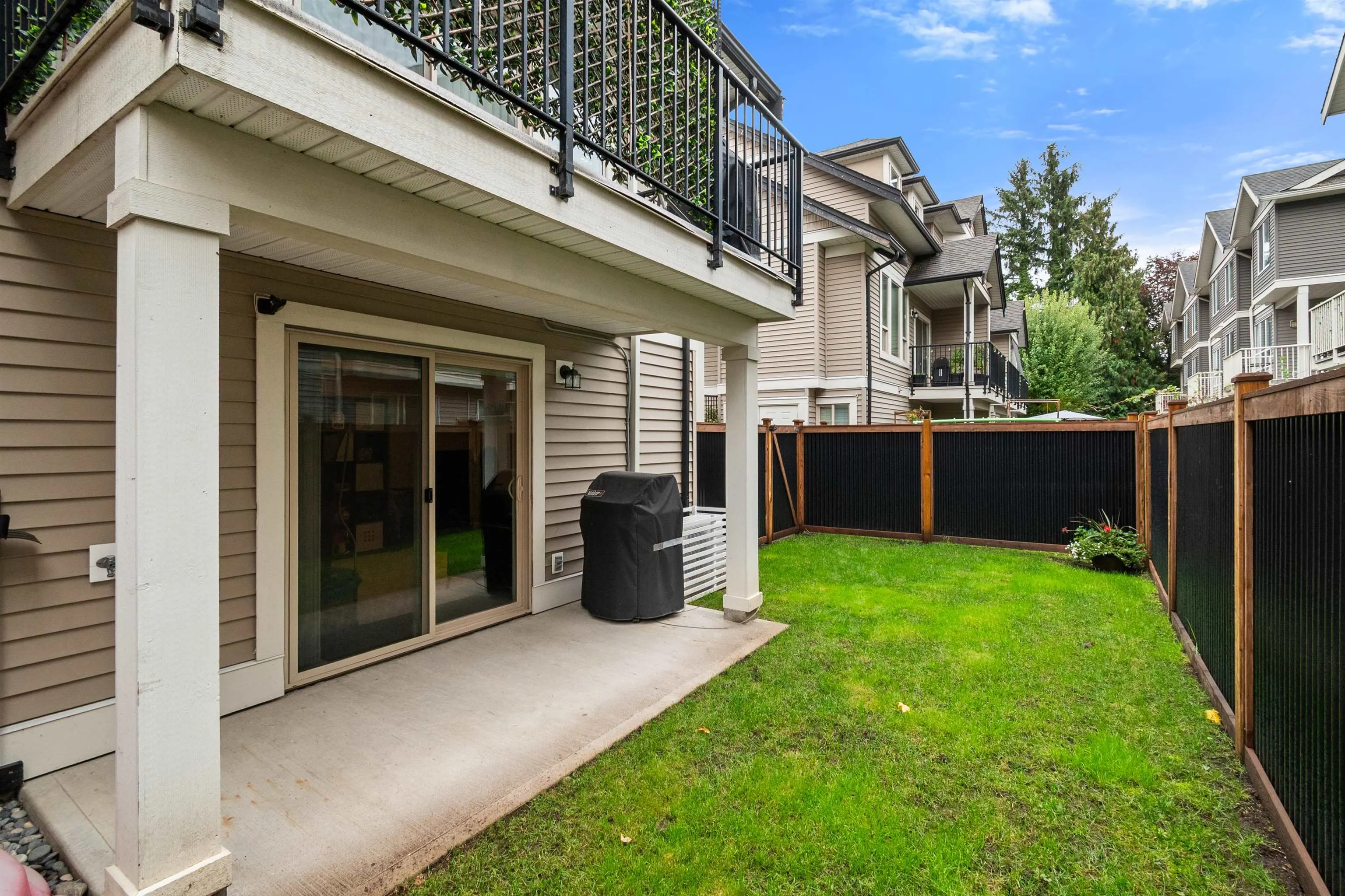 2 9280 Broadway Street