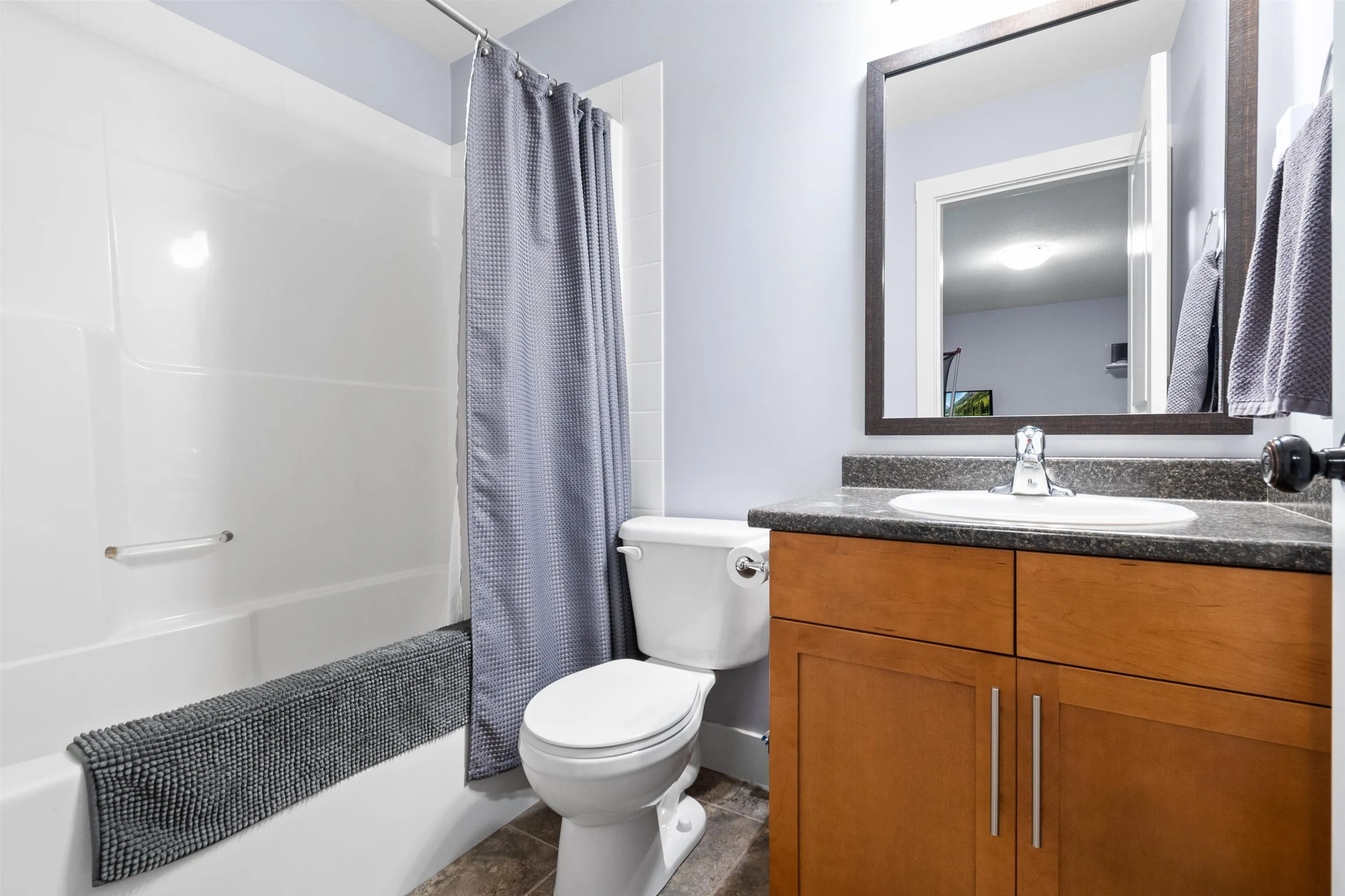 2 9280 Broadway Street