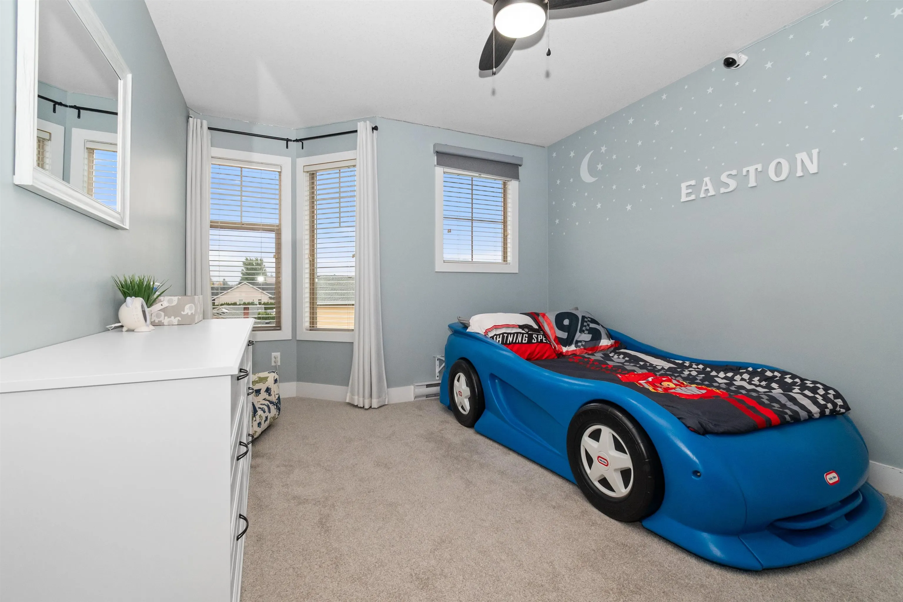 2 9280 Broadway Street