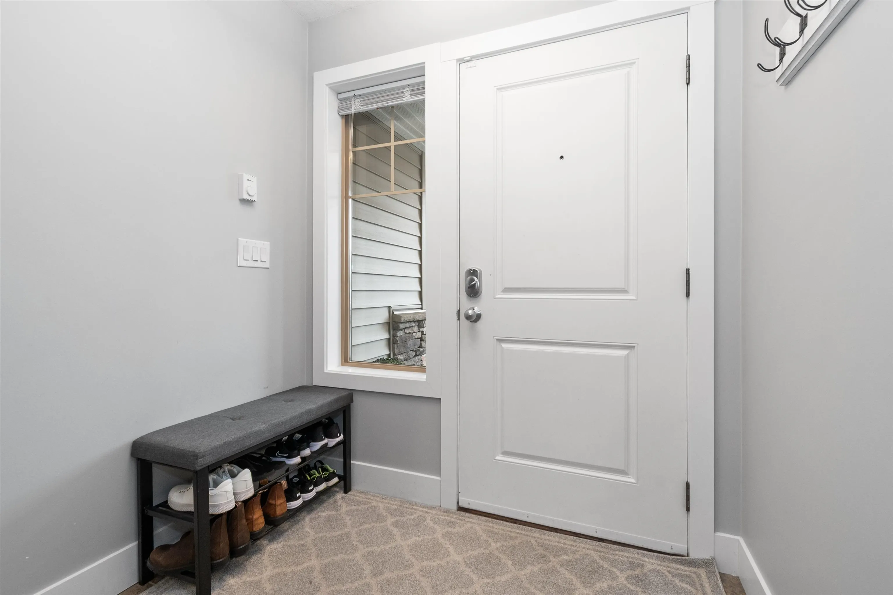 2 9280 Broadway Street