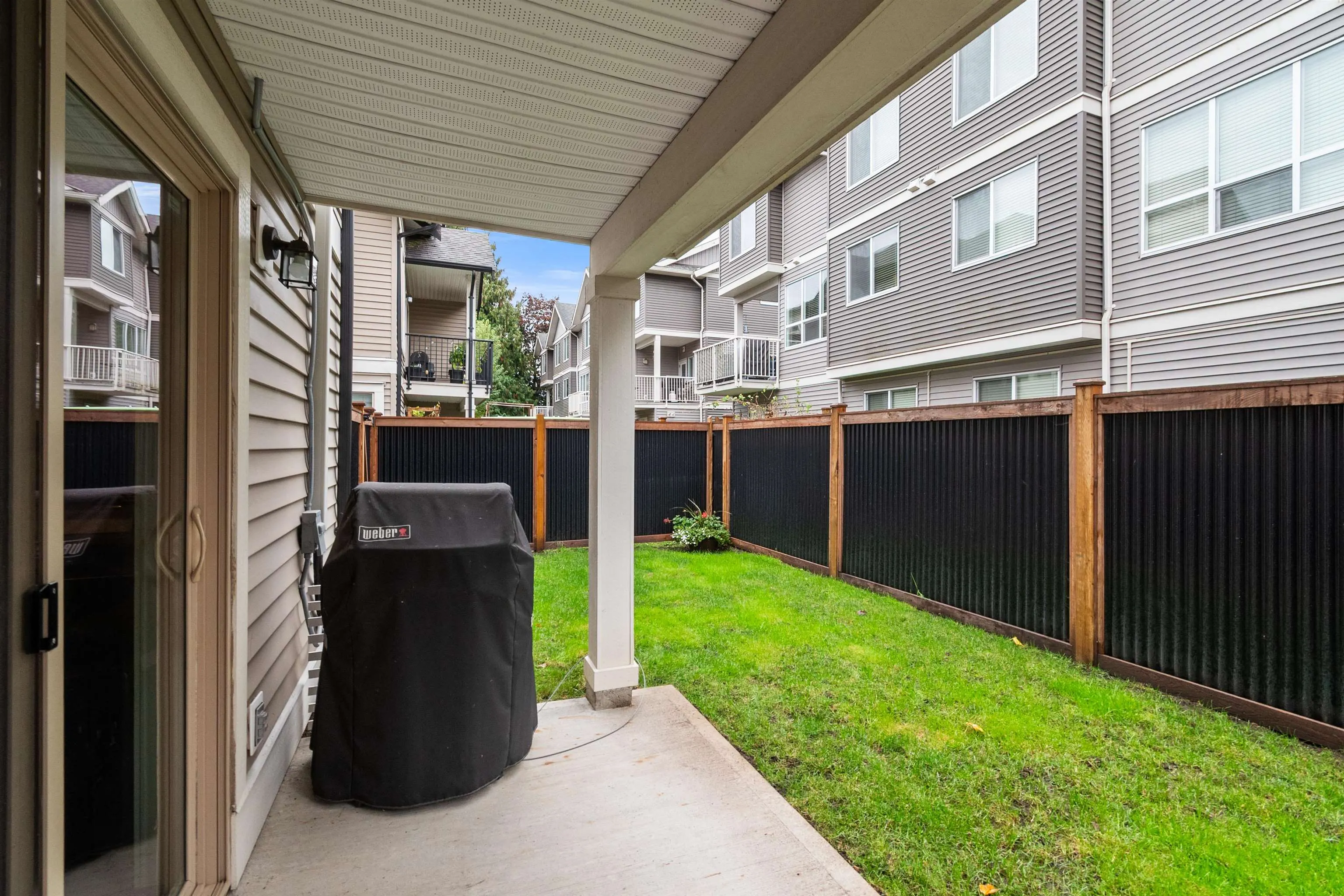 2 9280 Broadway Street