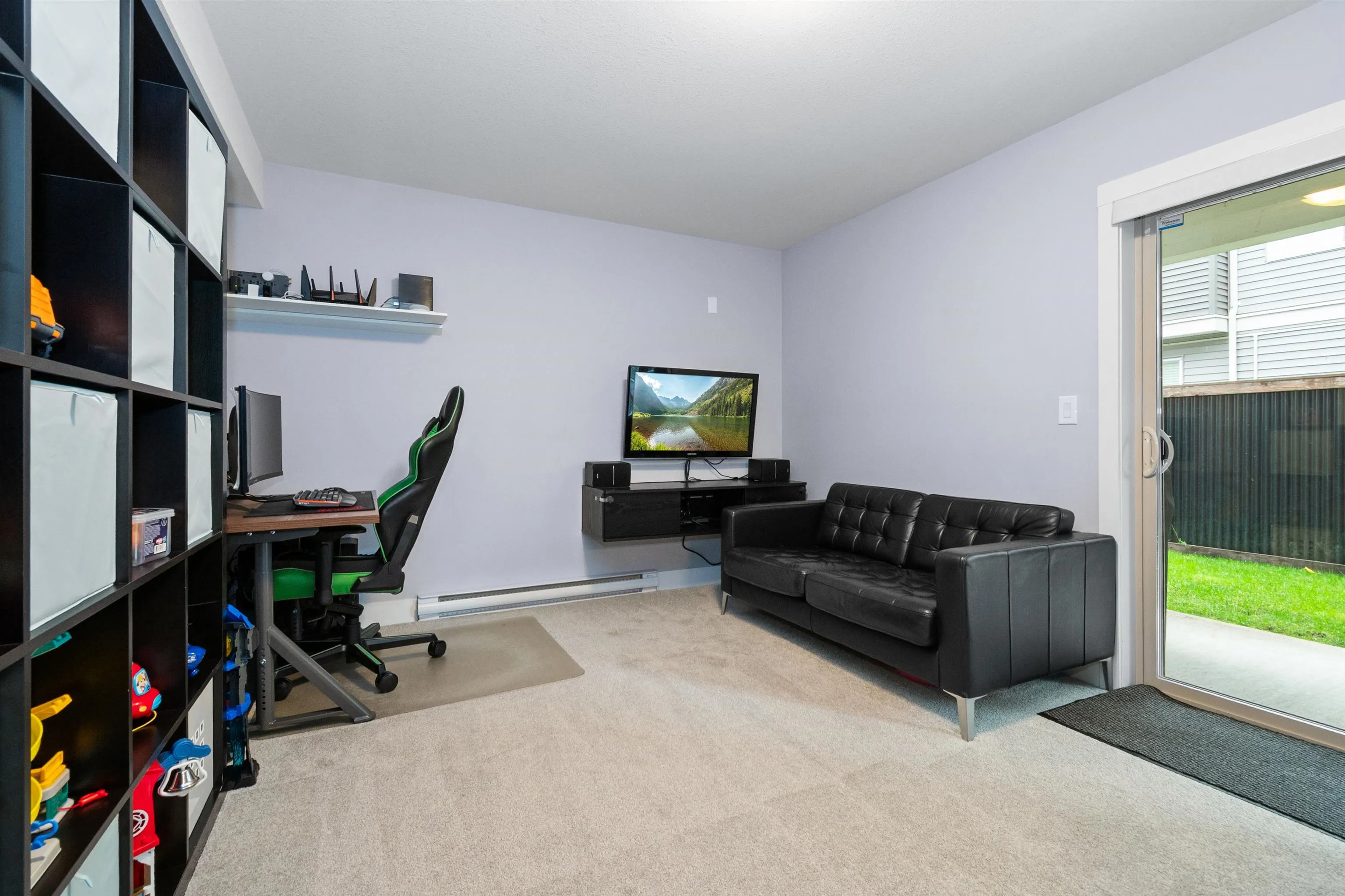 2 9280 Broadway Street