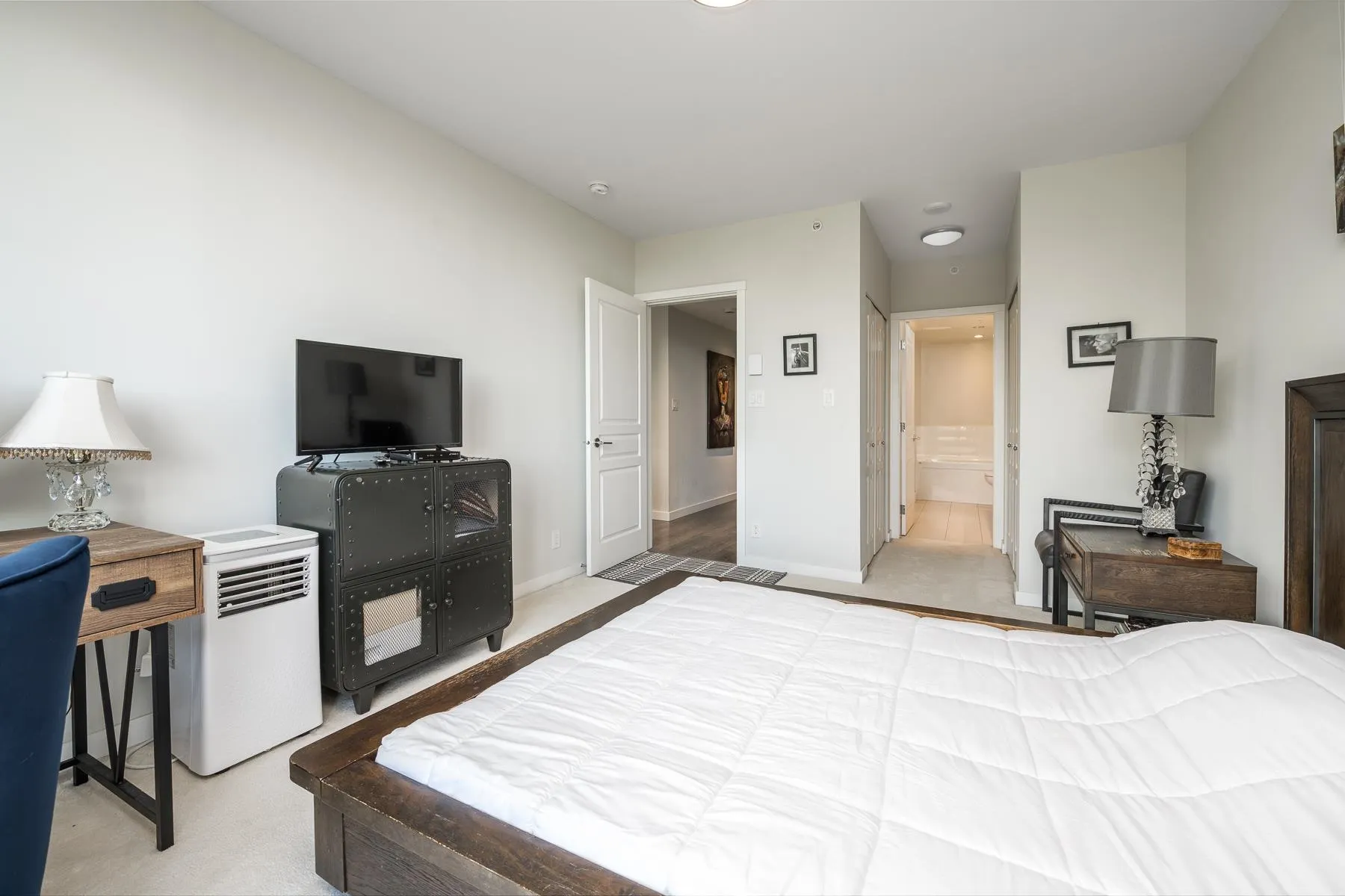 1508 3093 Windsor Gate