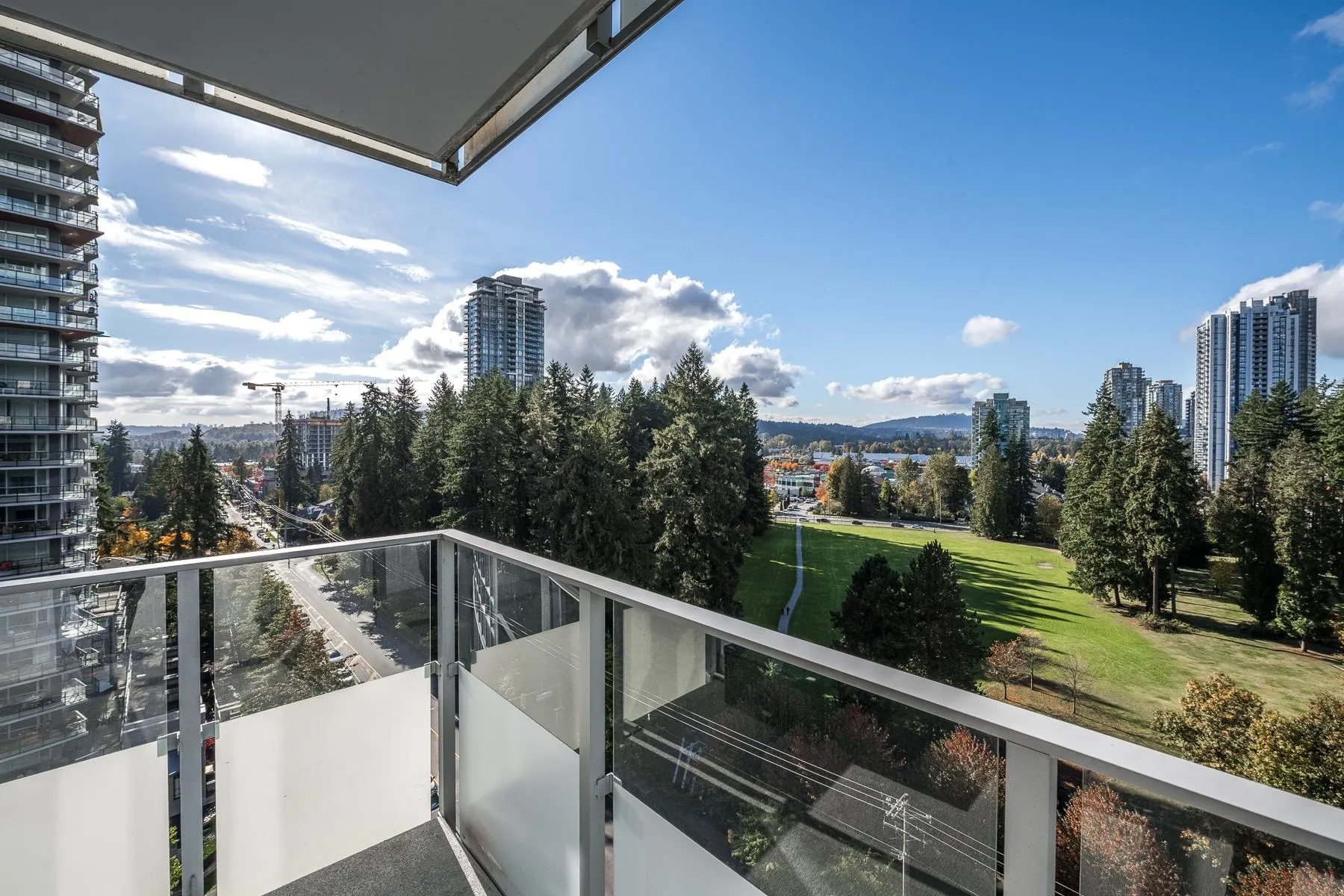 1508 3093 Windsor Gate