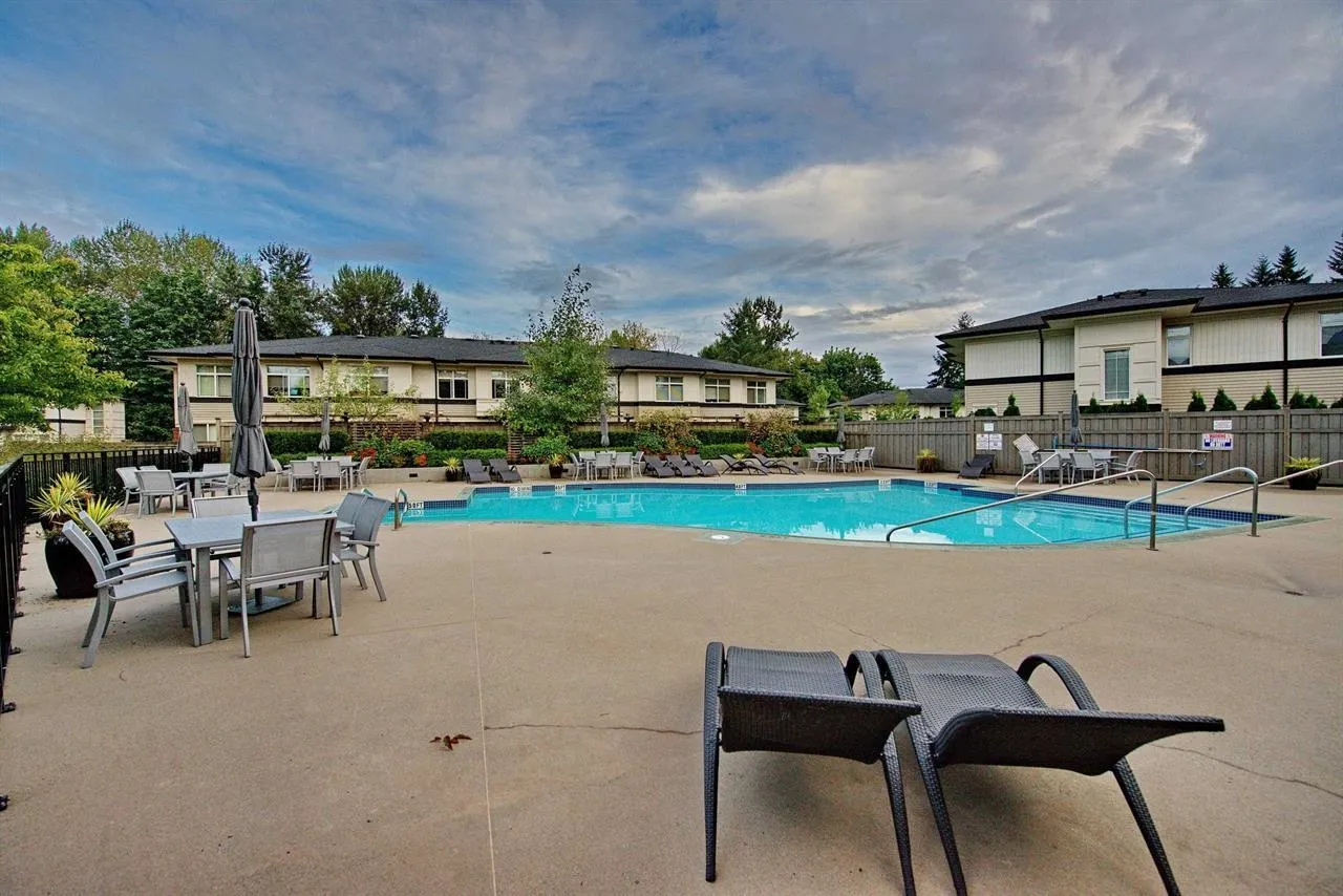 1508 3093 Windsor Gate