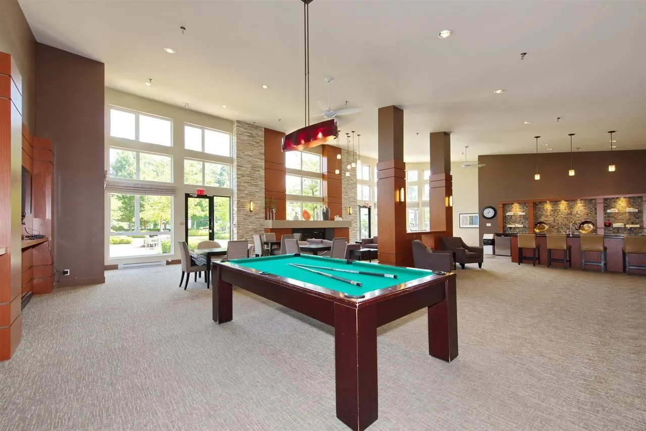 1508 3093 Windsor Gate