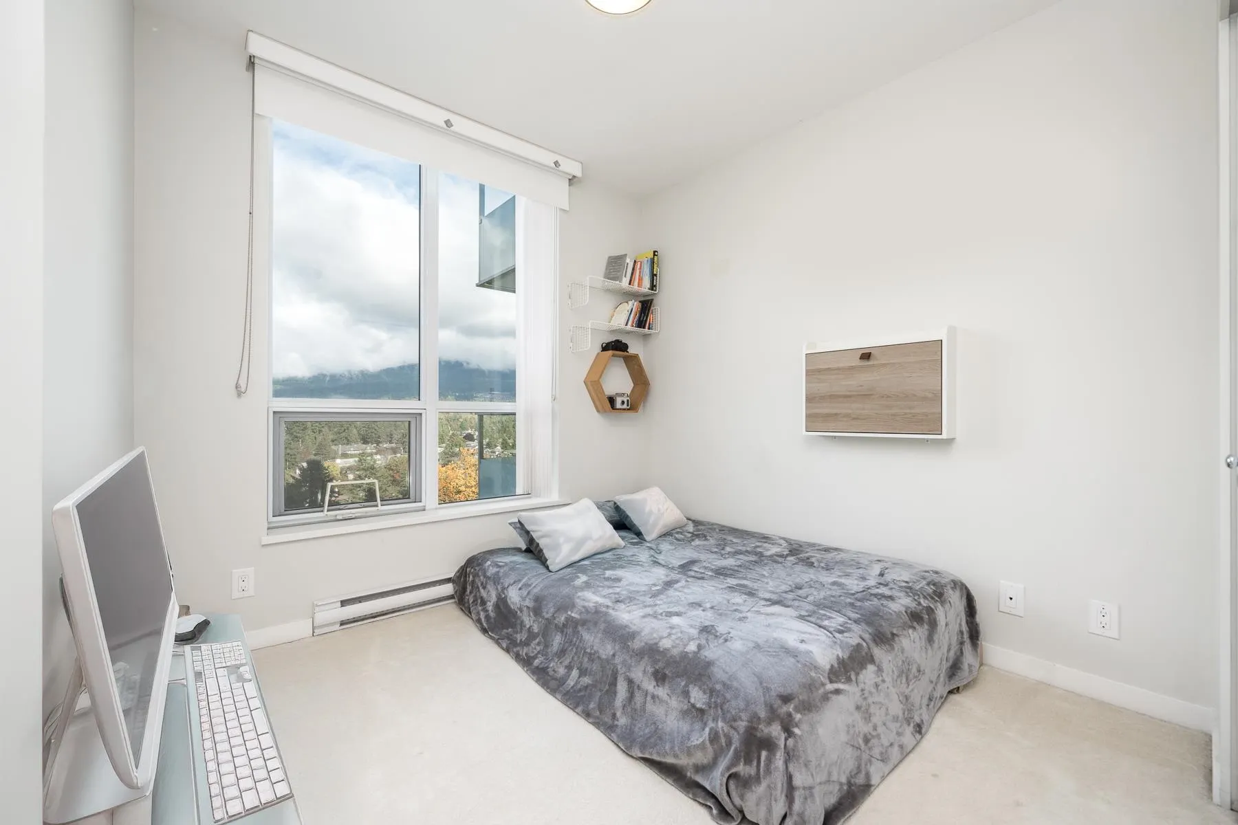 1508 3093 Windsor Gate