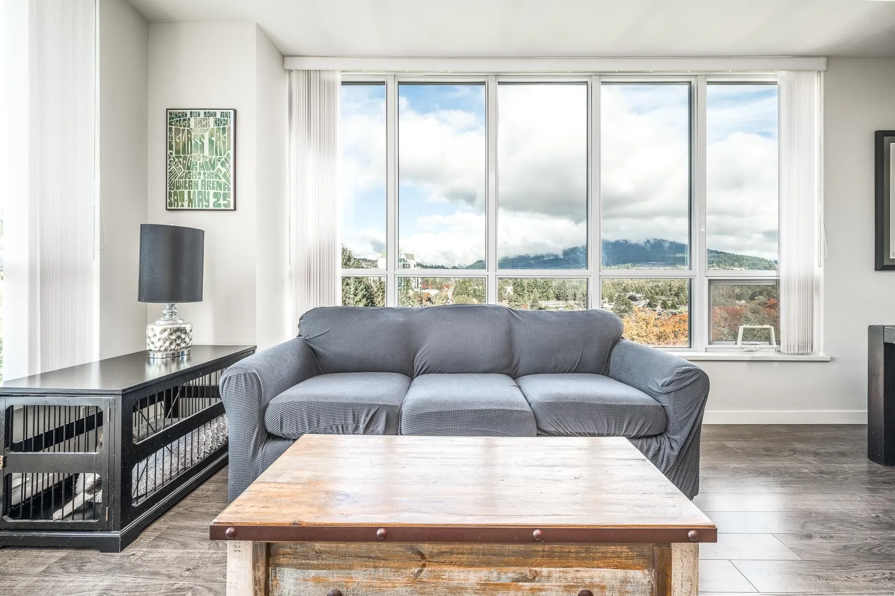 1508 3093 Windsor Gate