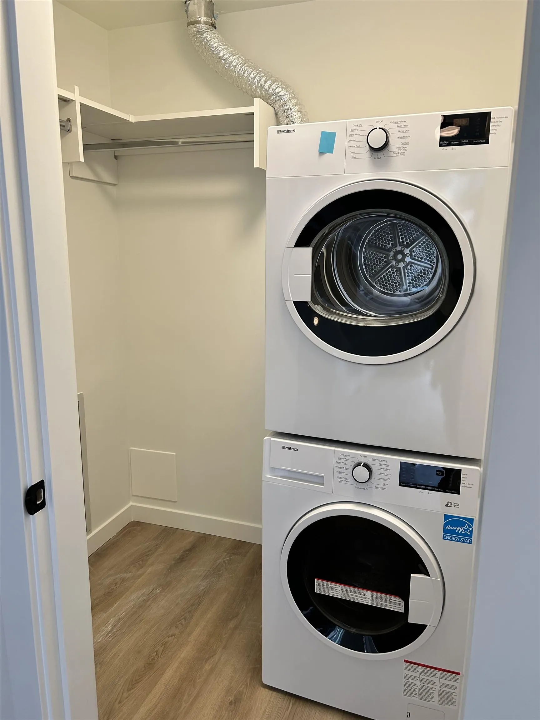 6 237 Ridgeway Avenue