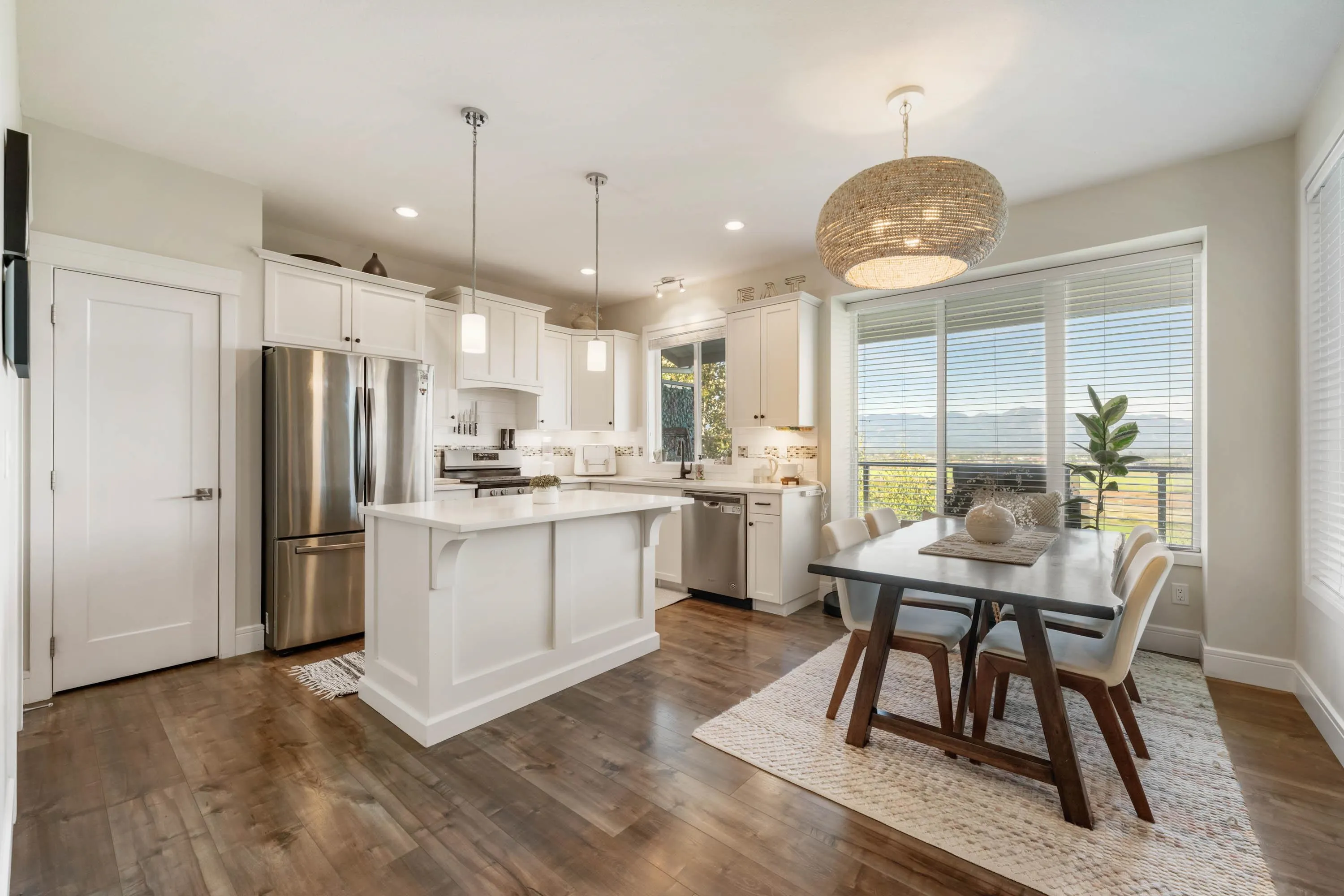 10 50634 Ledgestone Place