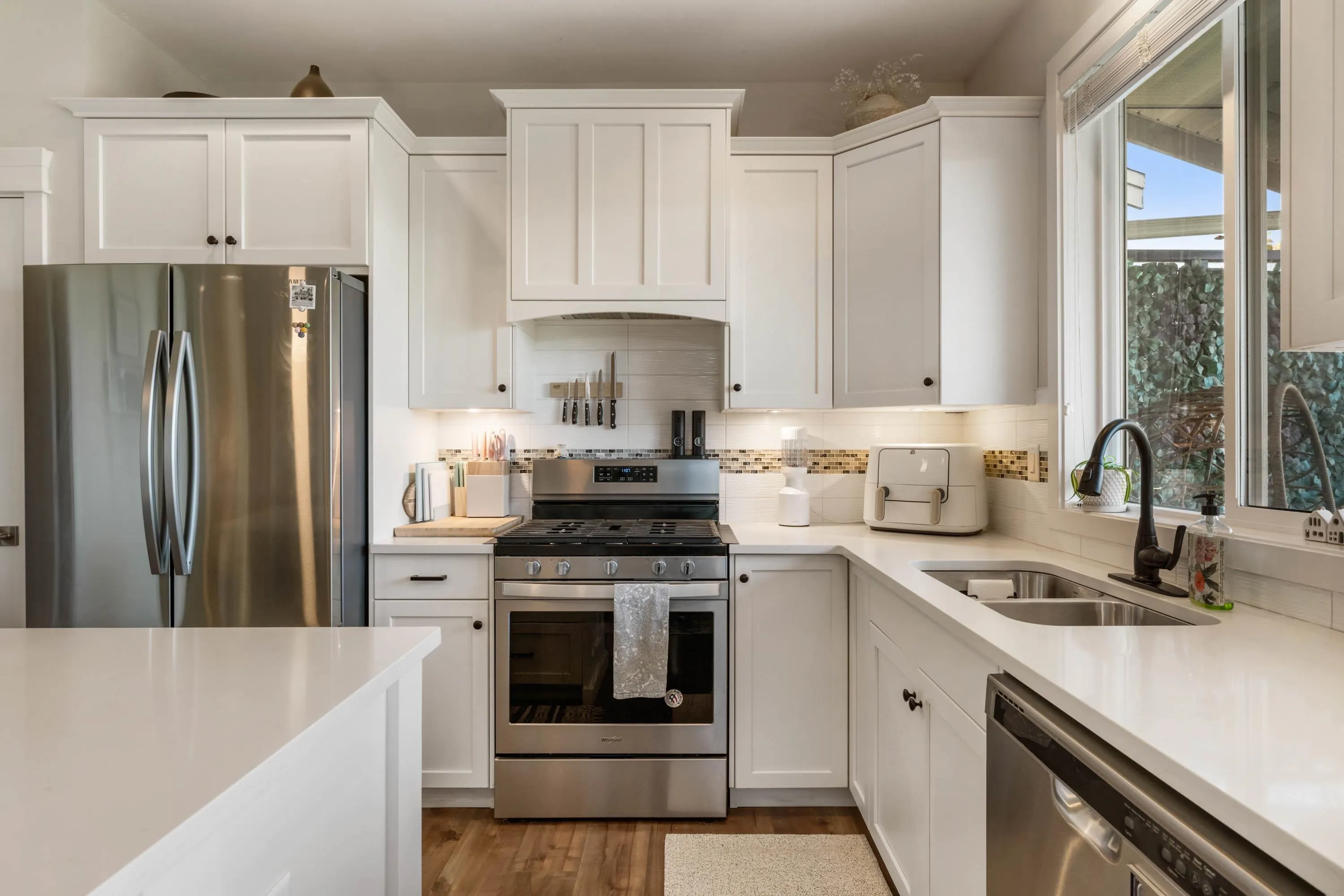 10 50634 Ledgestone Place