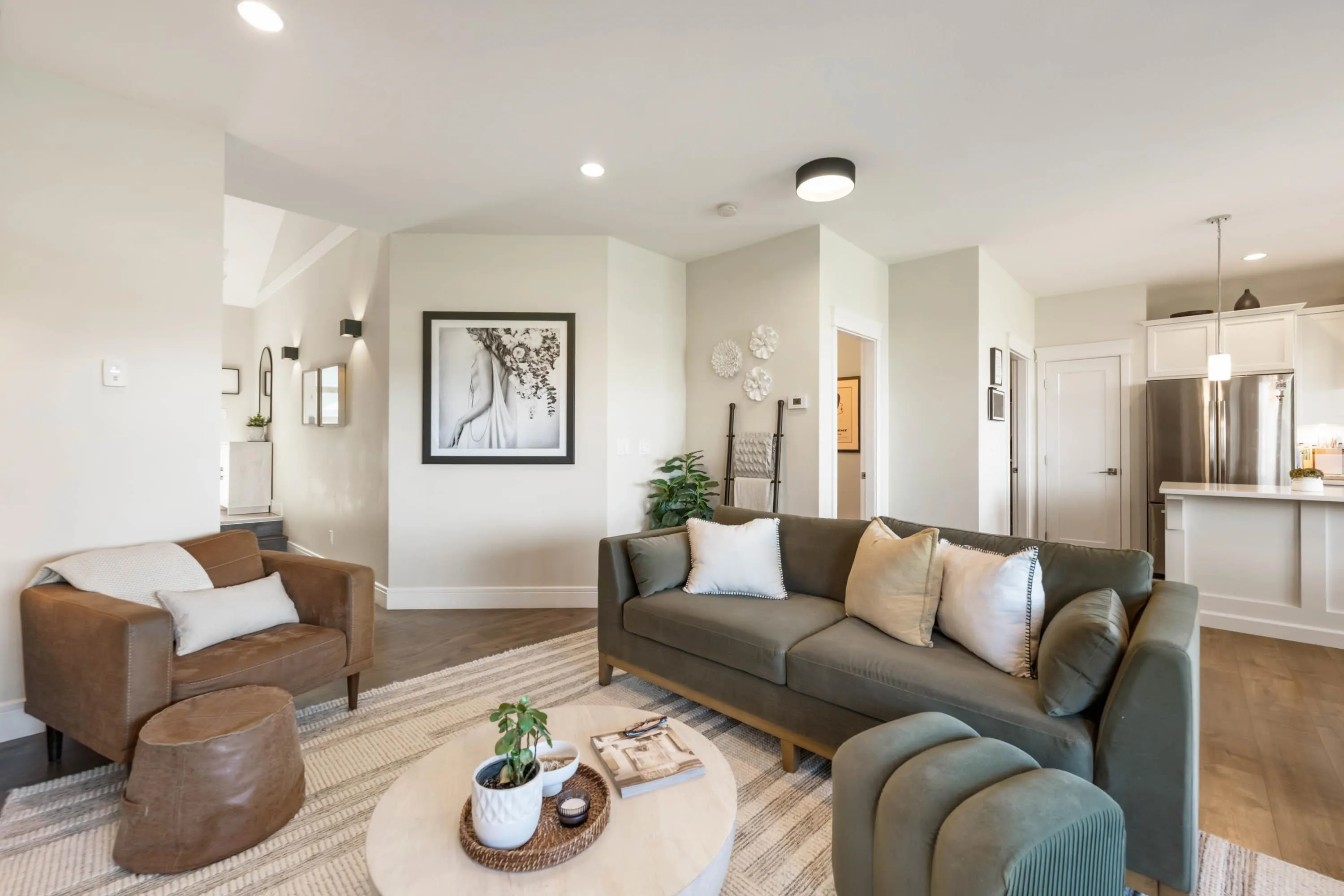 10 50634 Ledgestone Place