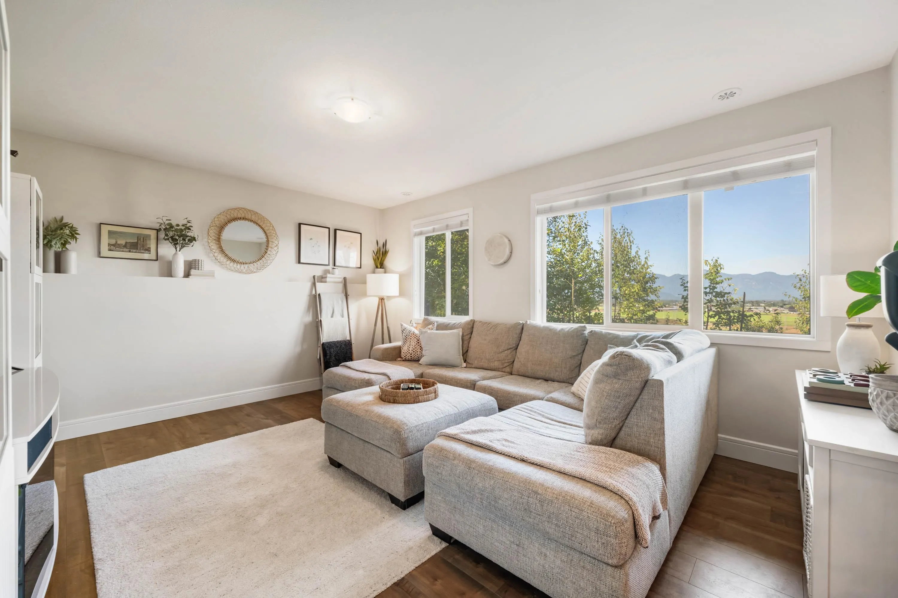 10 50634 Ledgestone Place