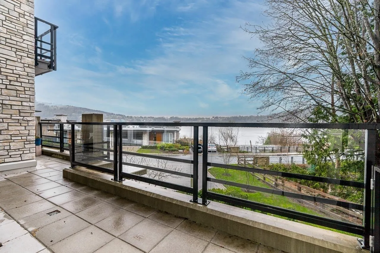 3873 Cates Landing Way