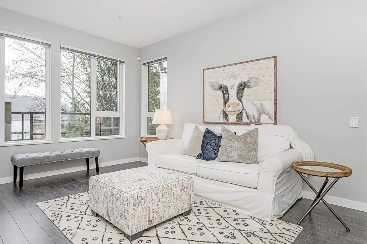 3873 Cates Landing Way