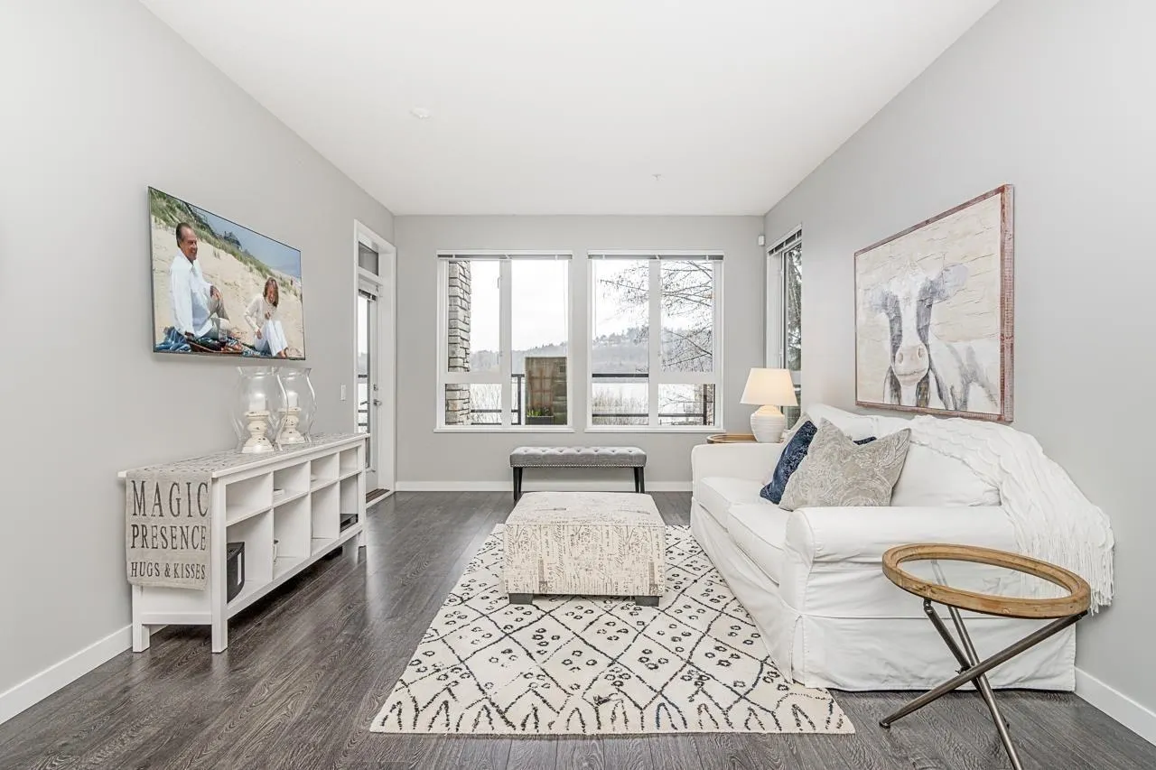 3873 Cates Landing Way