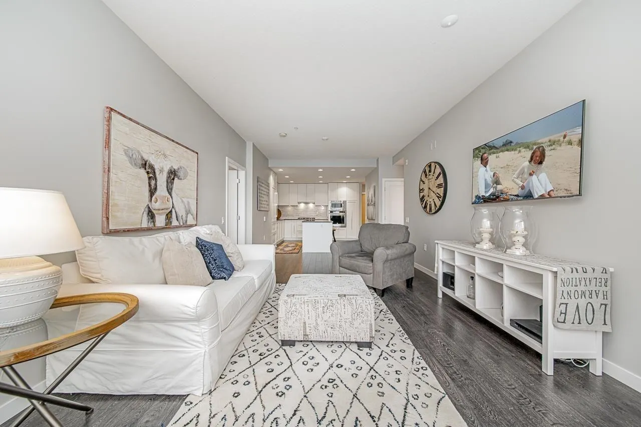 3873 Cates Landing Way