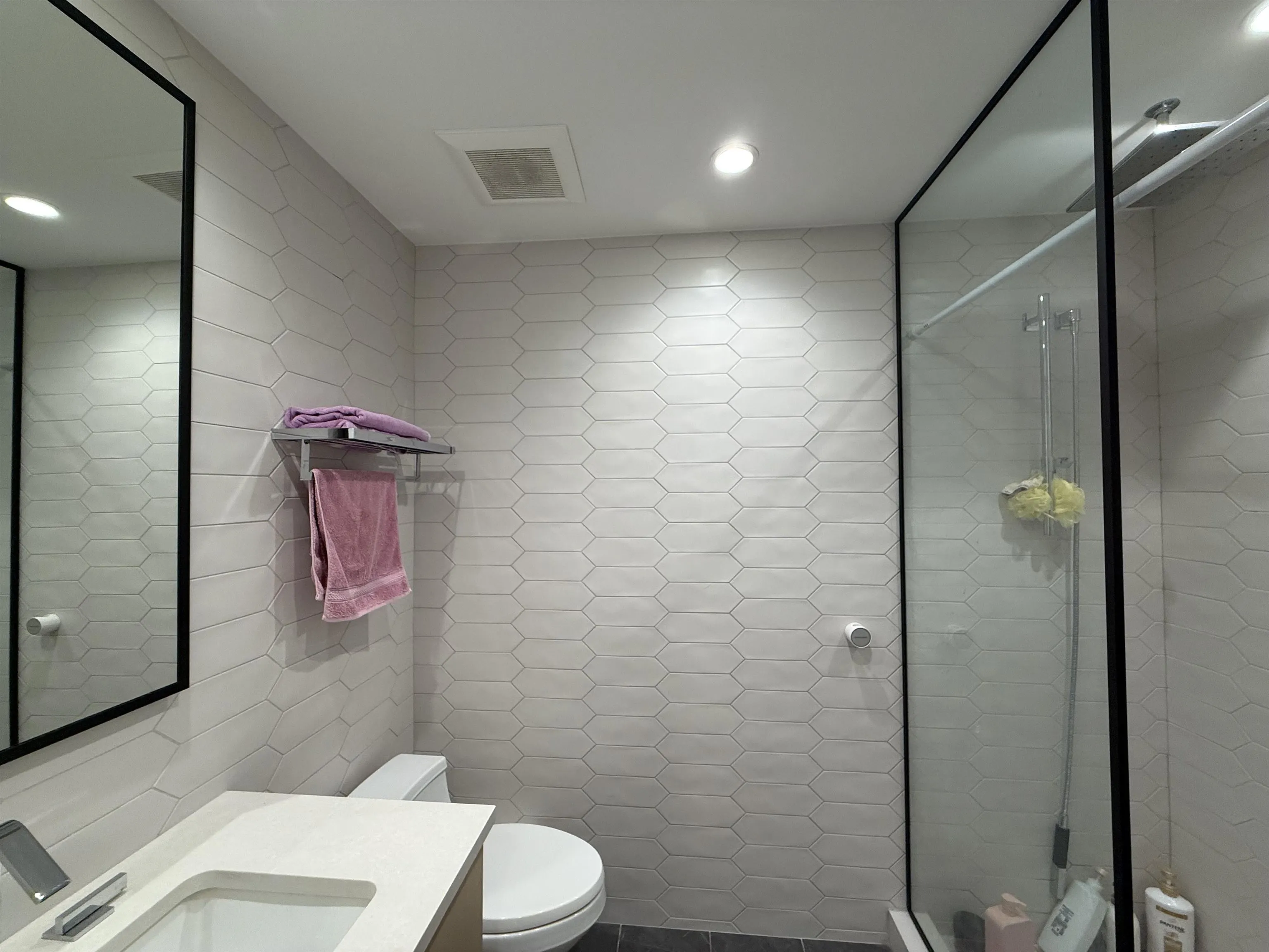 501 4685 Cambie Street