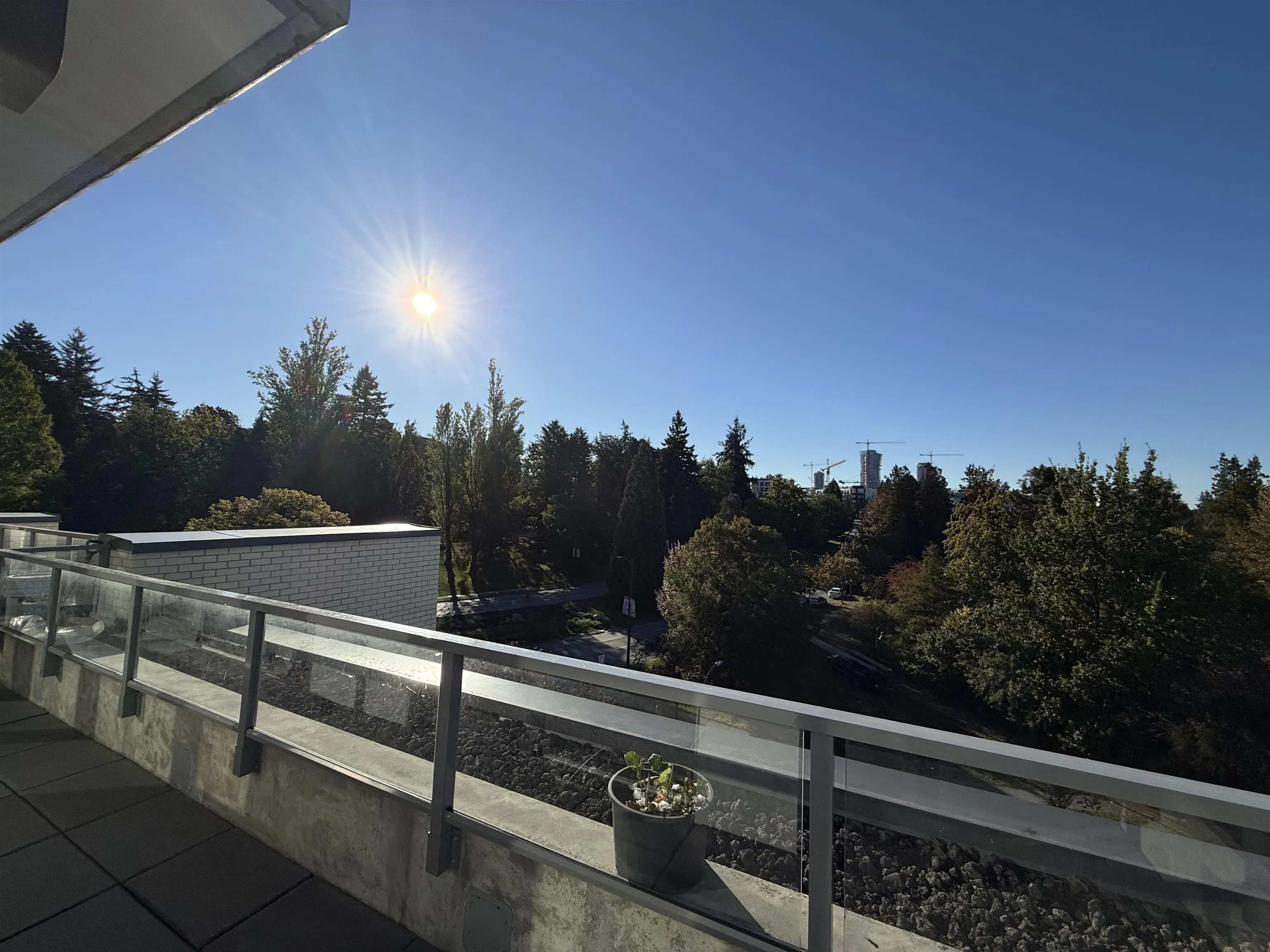 501 4685 Cambie Street