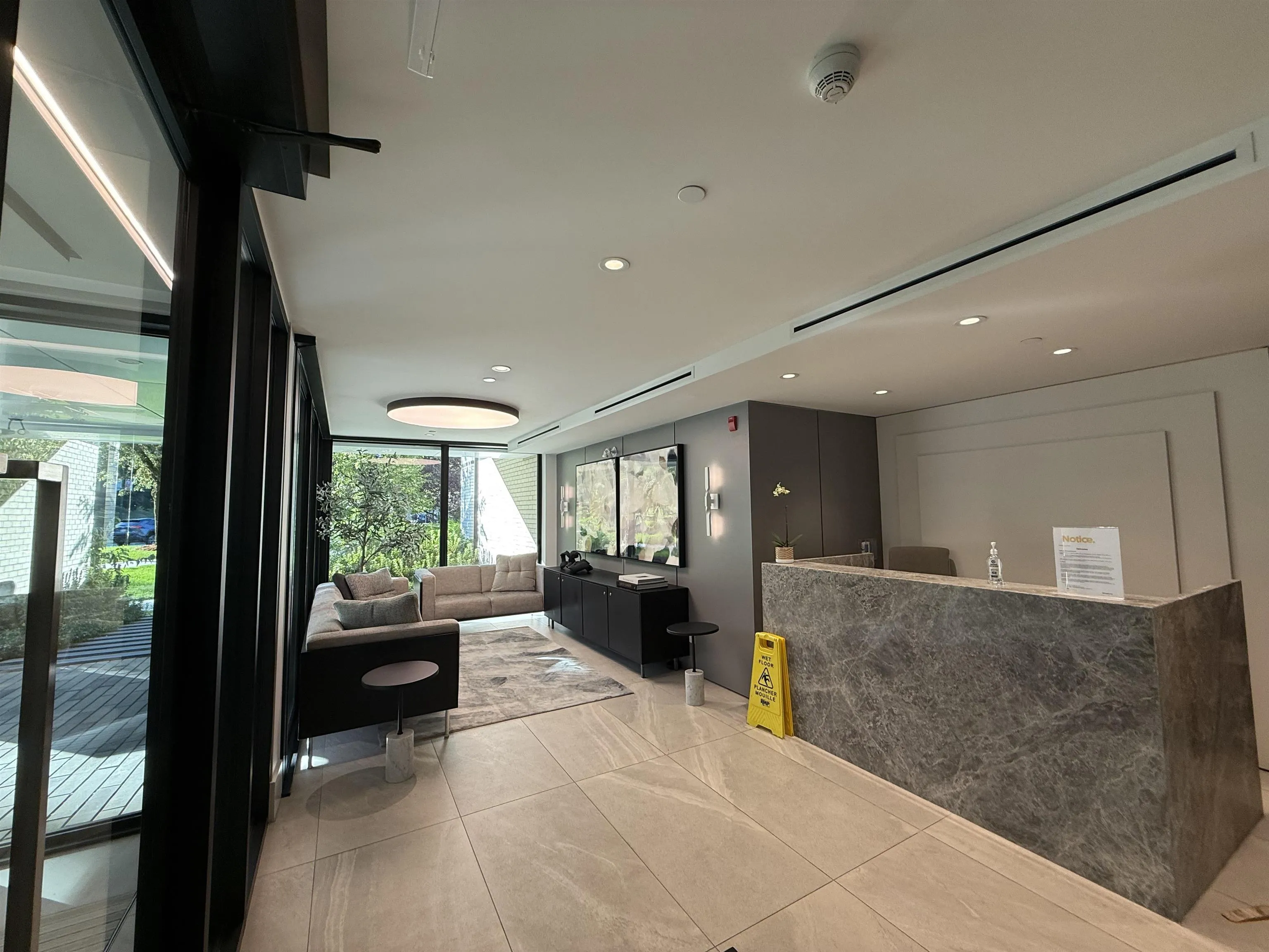 501 4685 Cambie Street