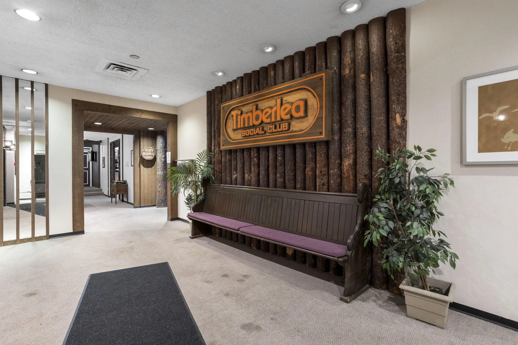 1605 3737 Bartlett Court