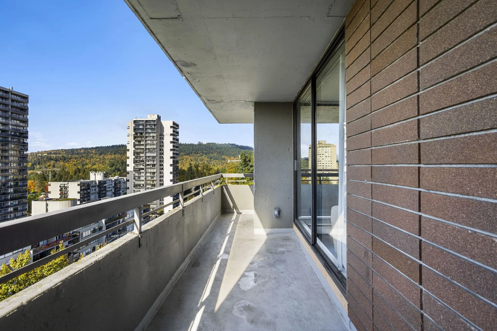 1605 3737 Bartlett Court