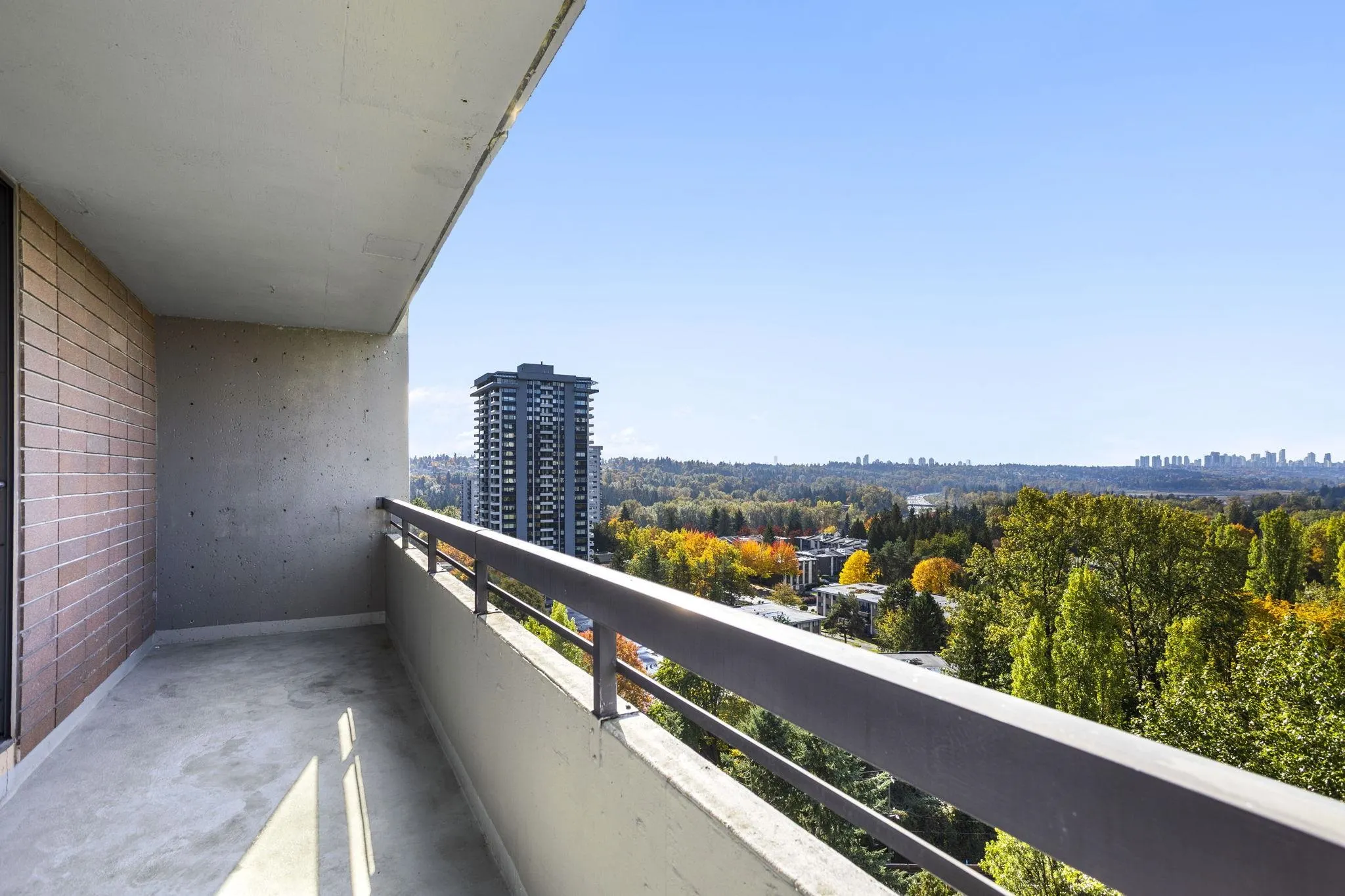 1605 3737 Bartlett Court