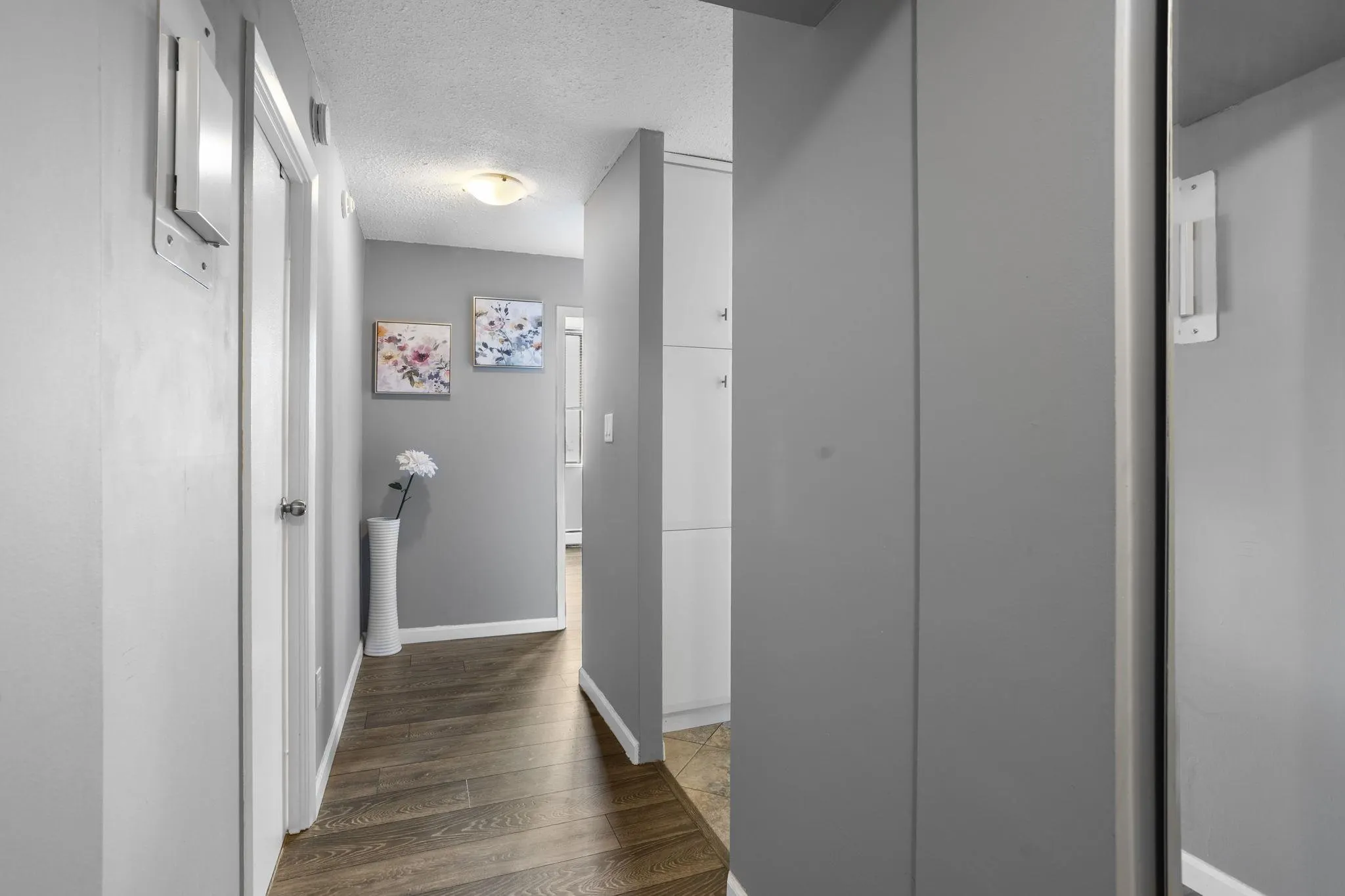 1605 3737 Bartlett Court