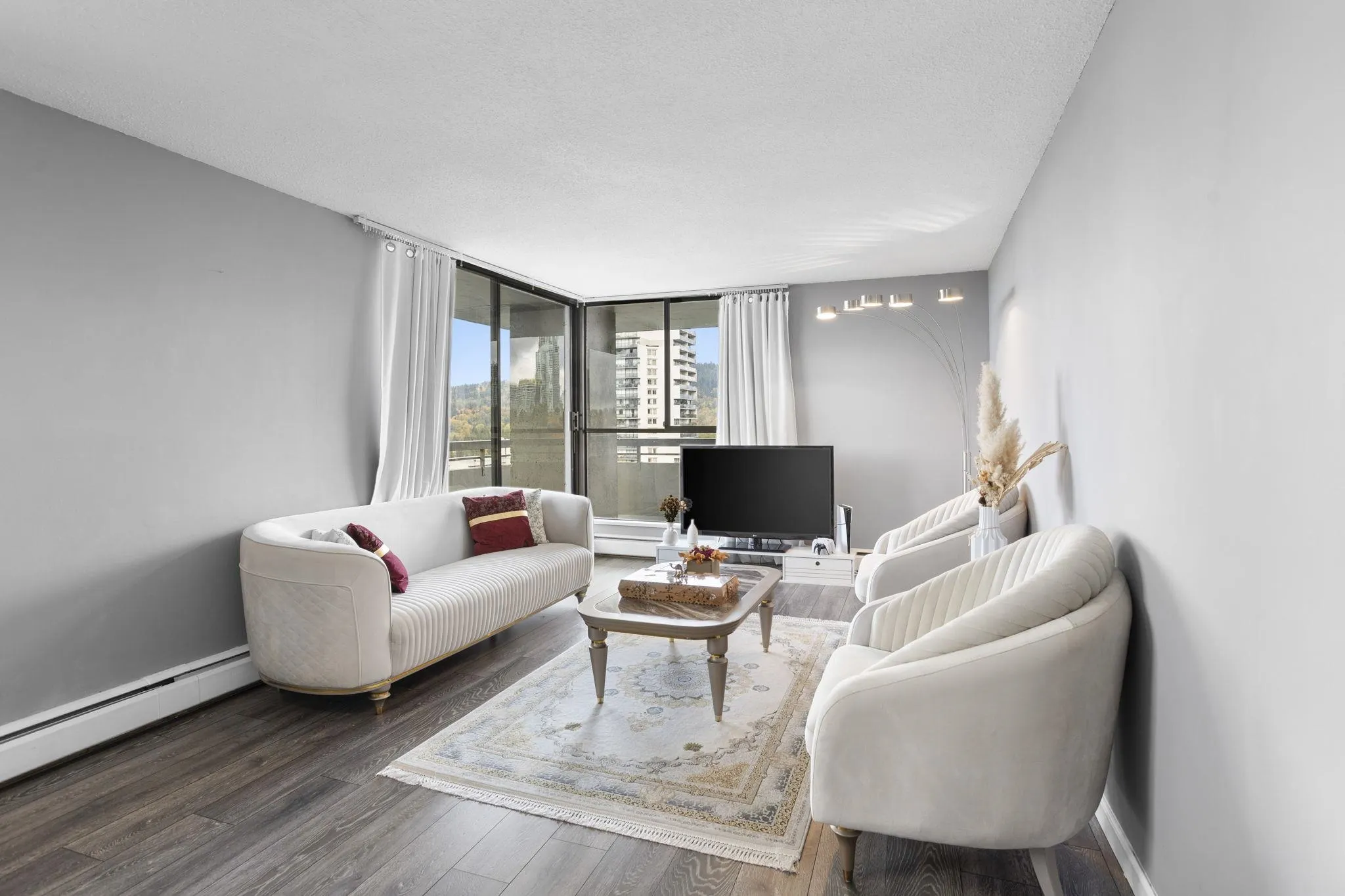 1605 3737 Bartlett Court