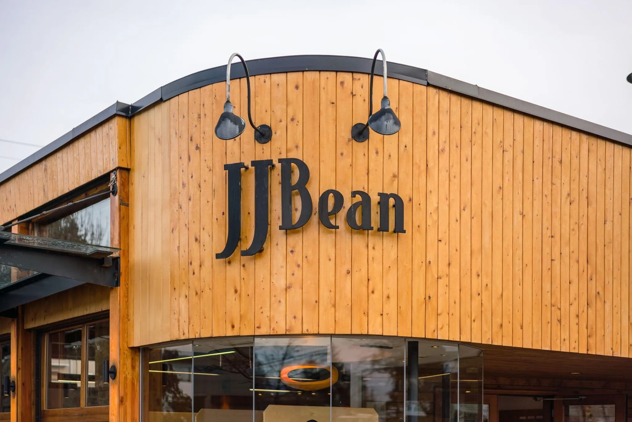 365 250 E 6th Avenue