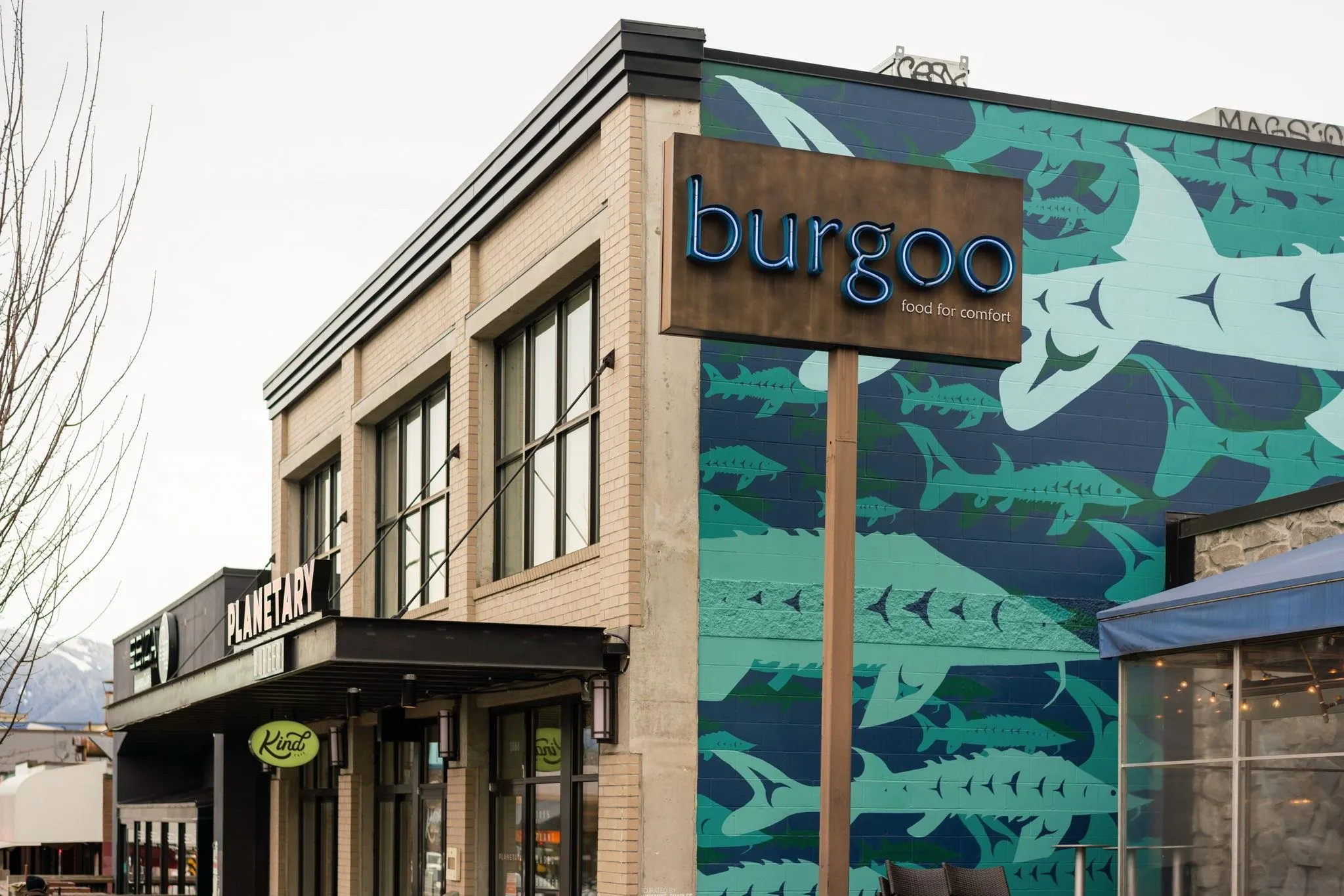 365 250 E 6th Avenue