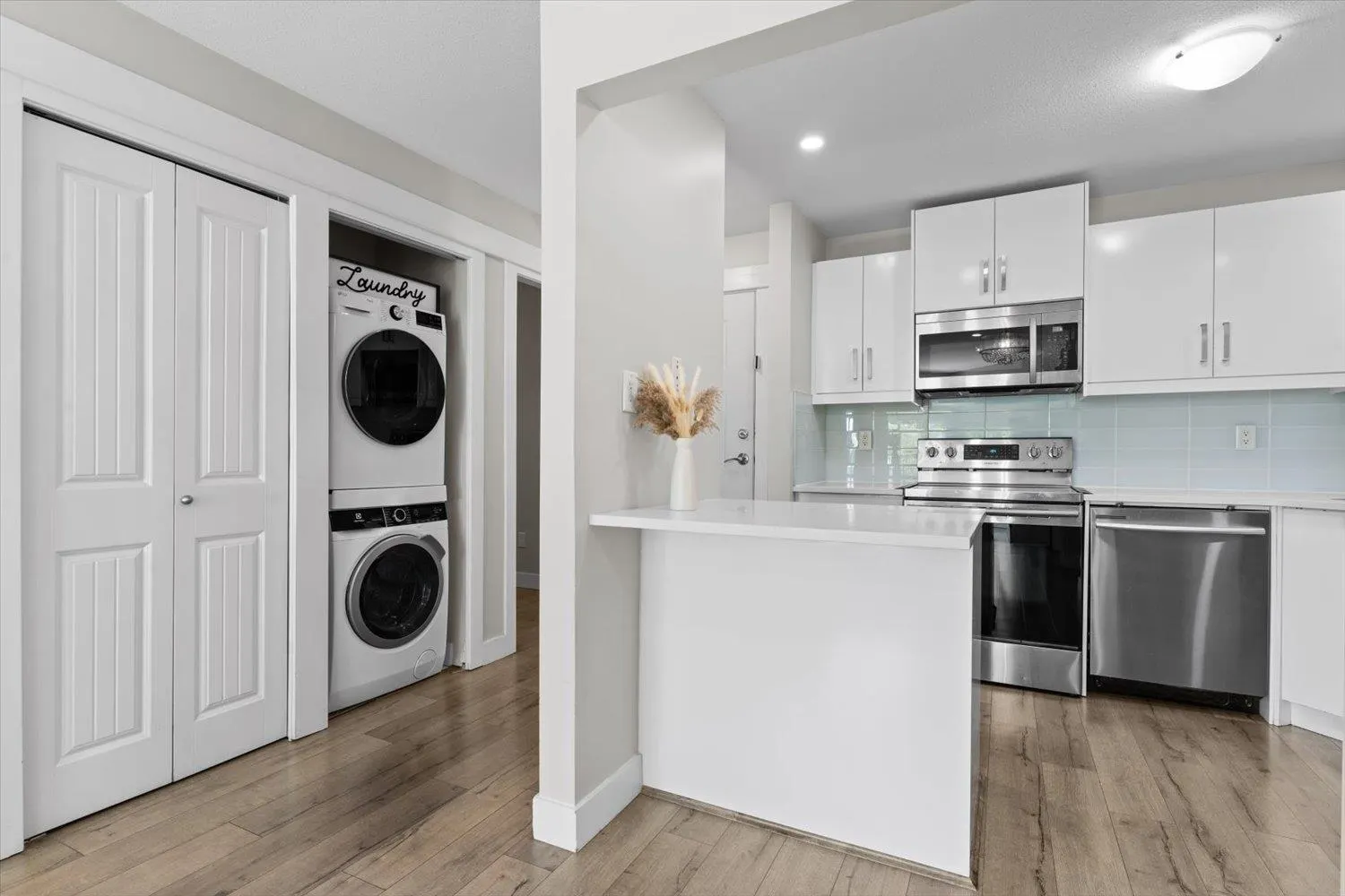 306 32725 George Ferguson Way