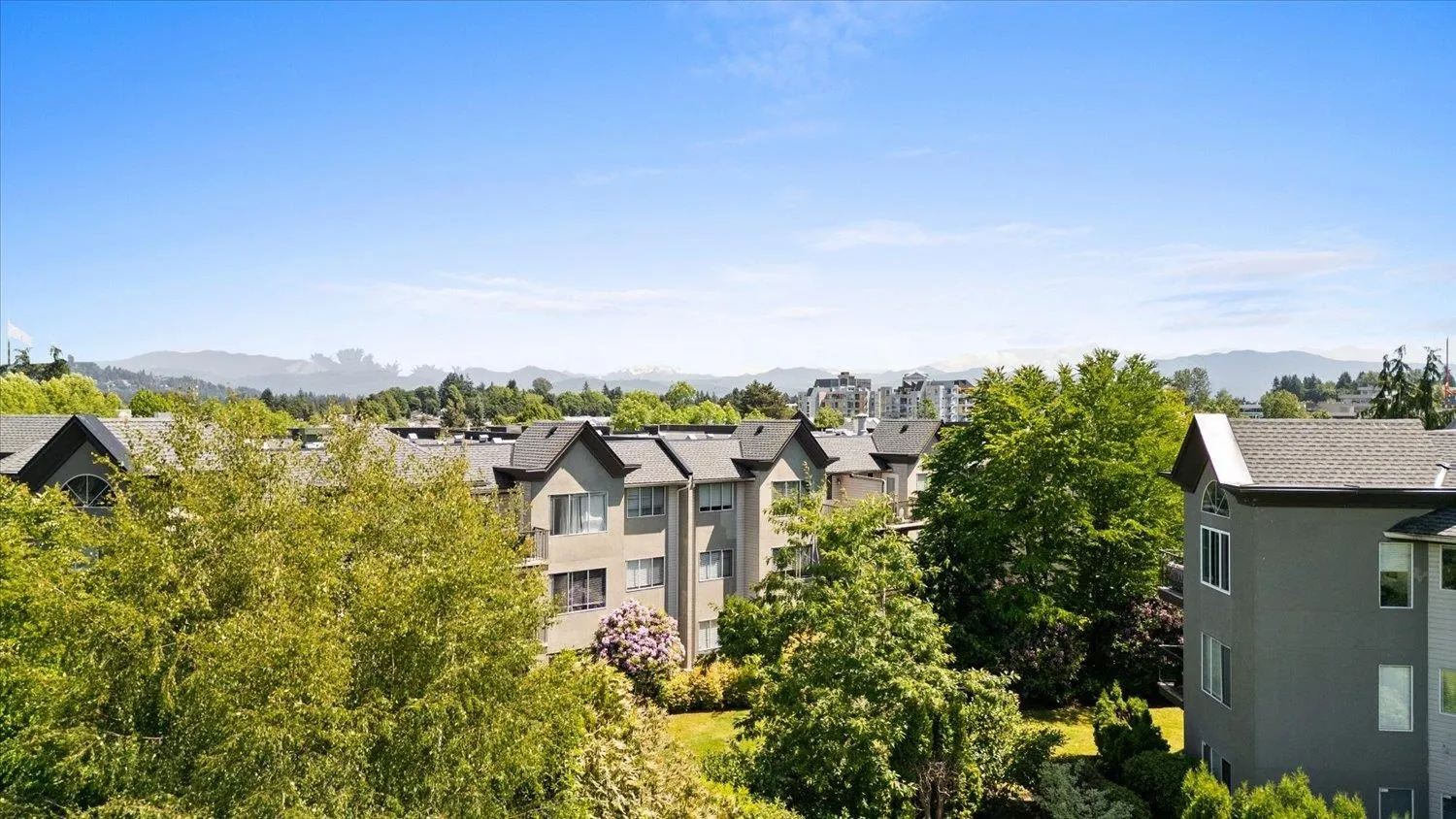 306 32725 George Ferguson Way