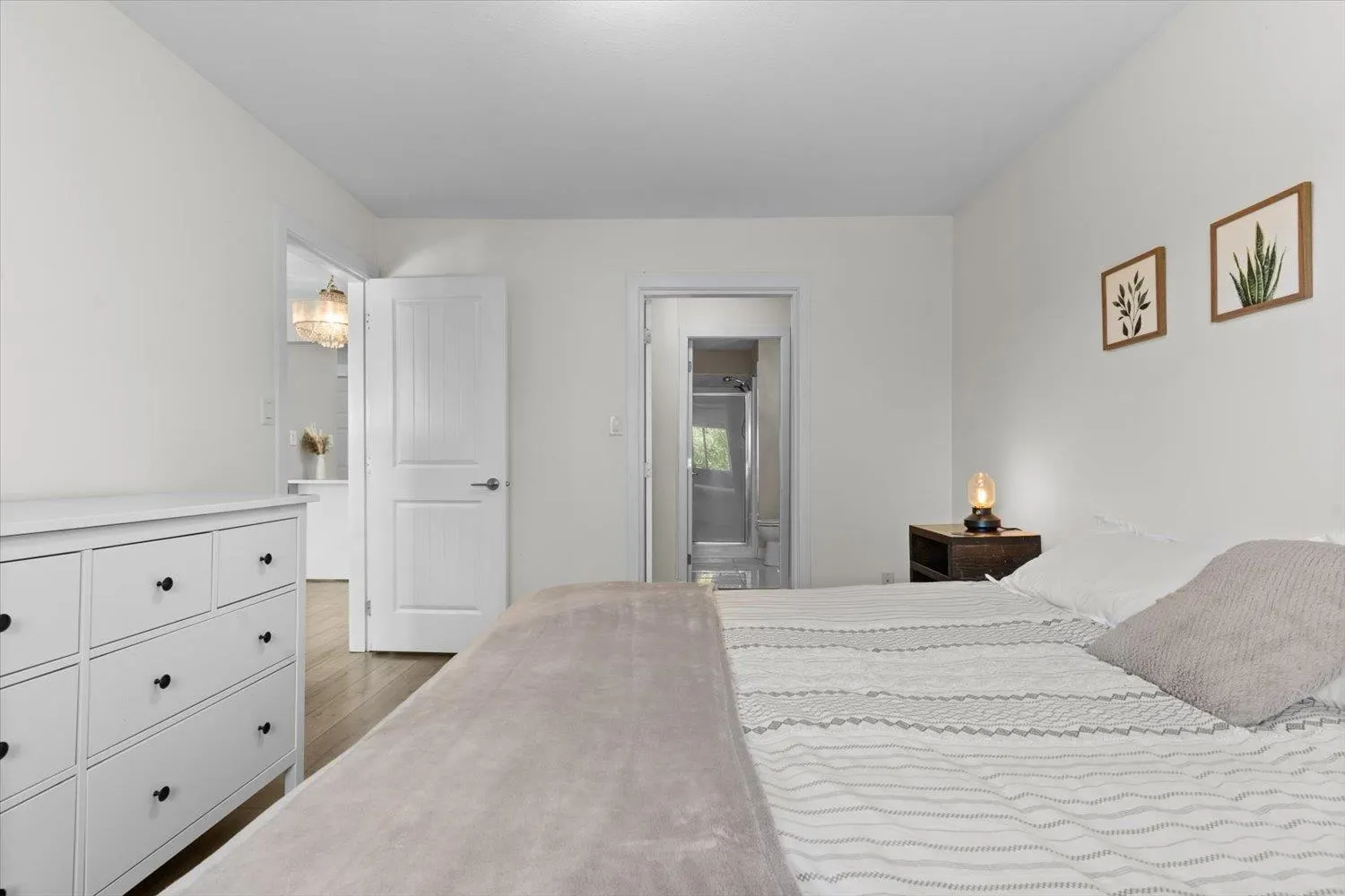 306 32725 George Ferguson Way