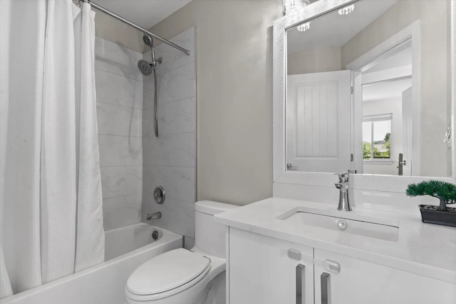 306 32725 George Ferguson Way