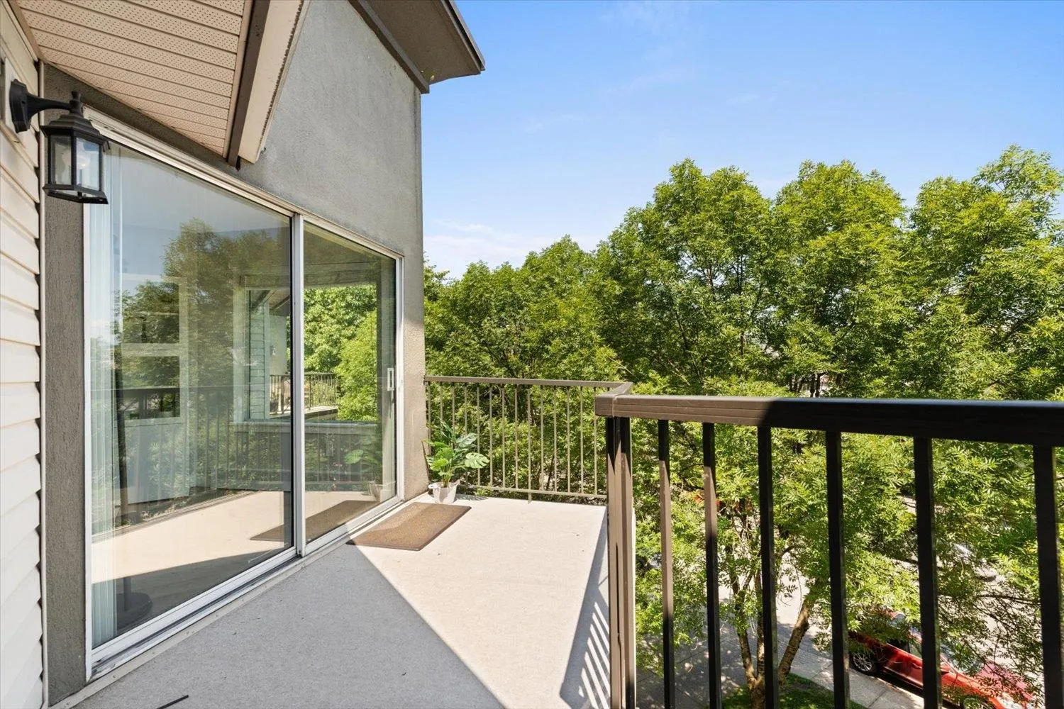 306 32725 George Ferguson Way