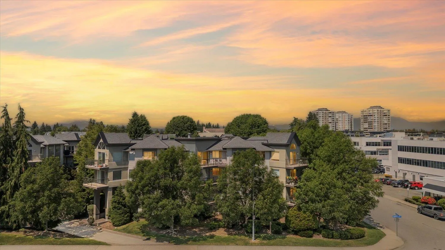 306 32725 George Ferguson Way