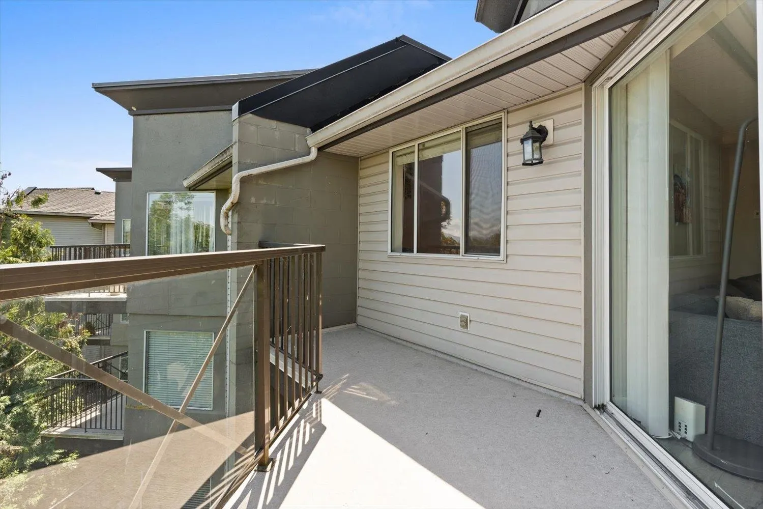 306 32725 George Ferguson Way