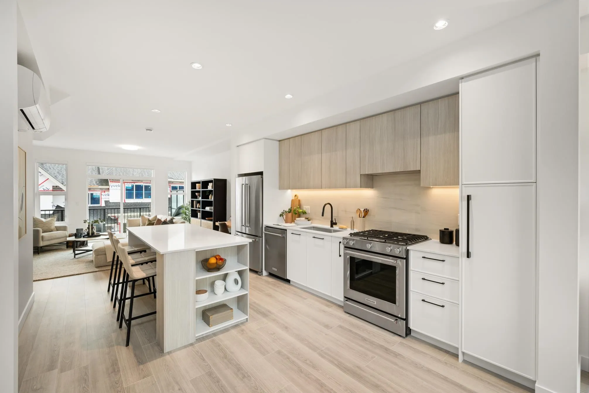 110 3421 Queenston Avenue