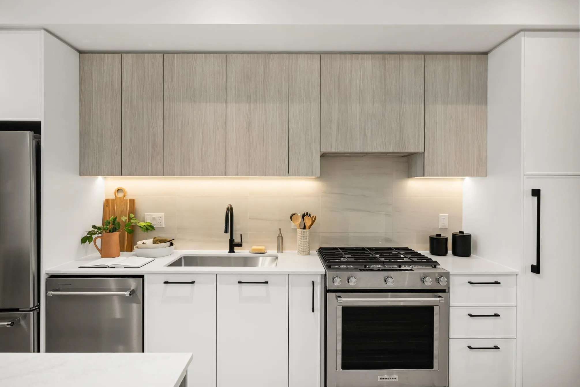 110 3421 Queenston Avenue