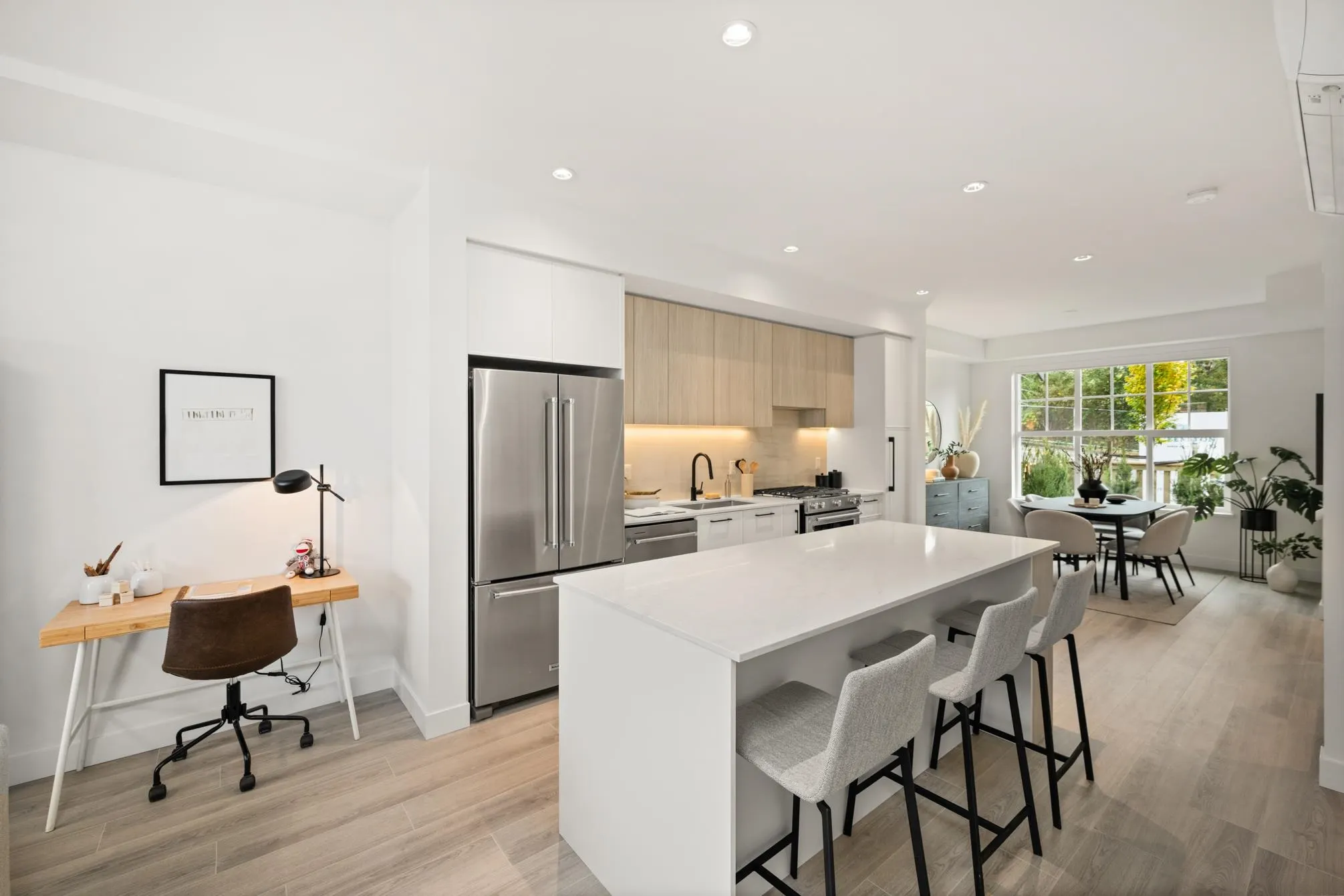 110 3421 Queenston Avenue