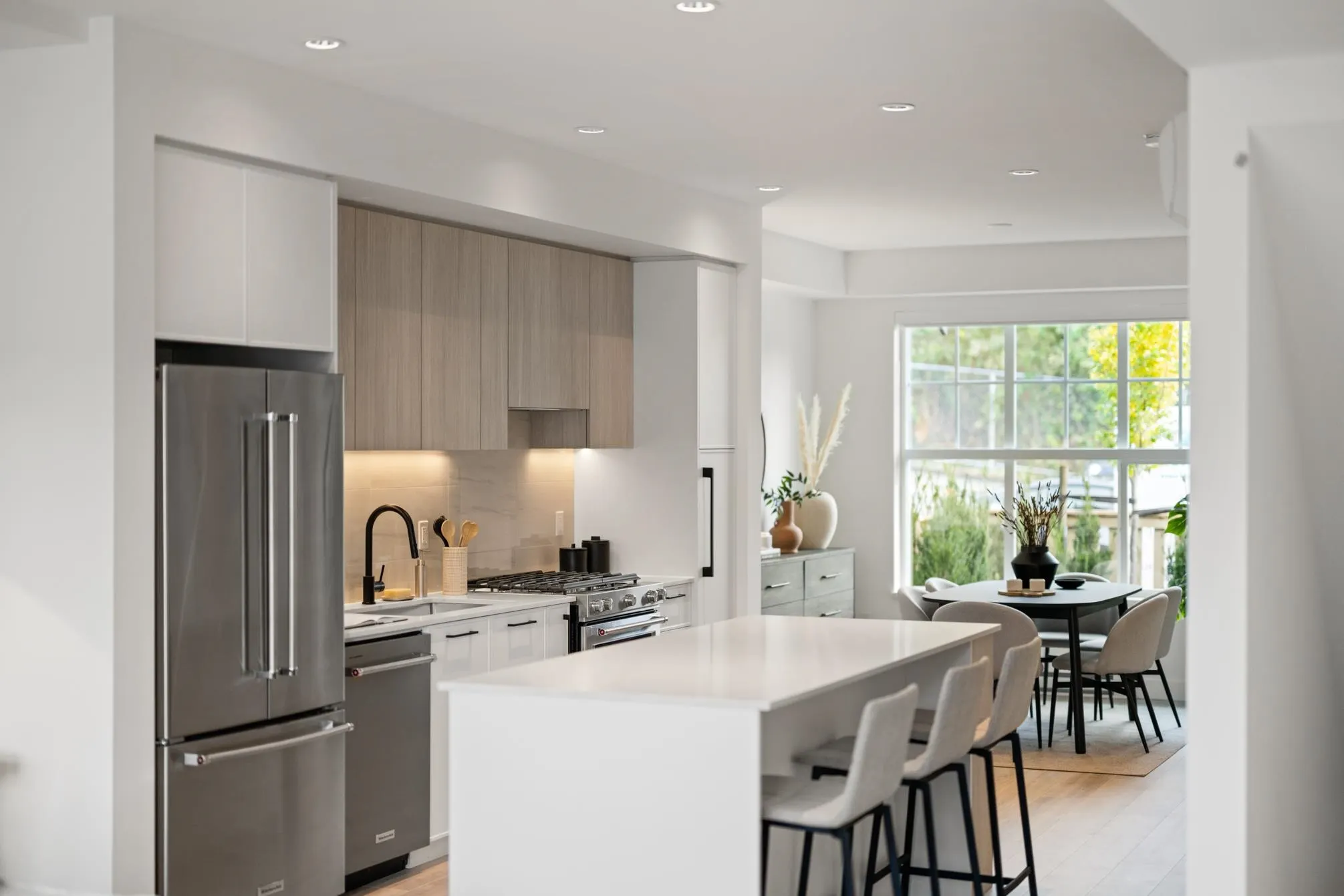 110 3421 Queenston Avenue