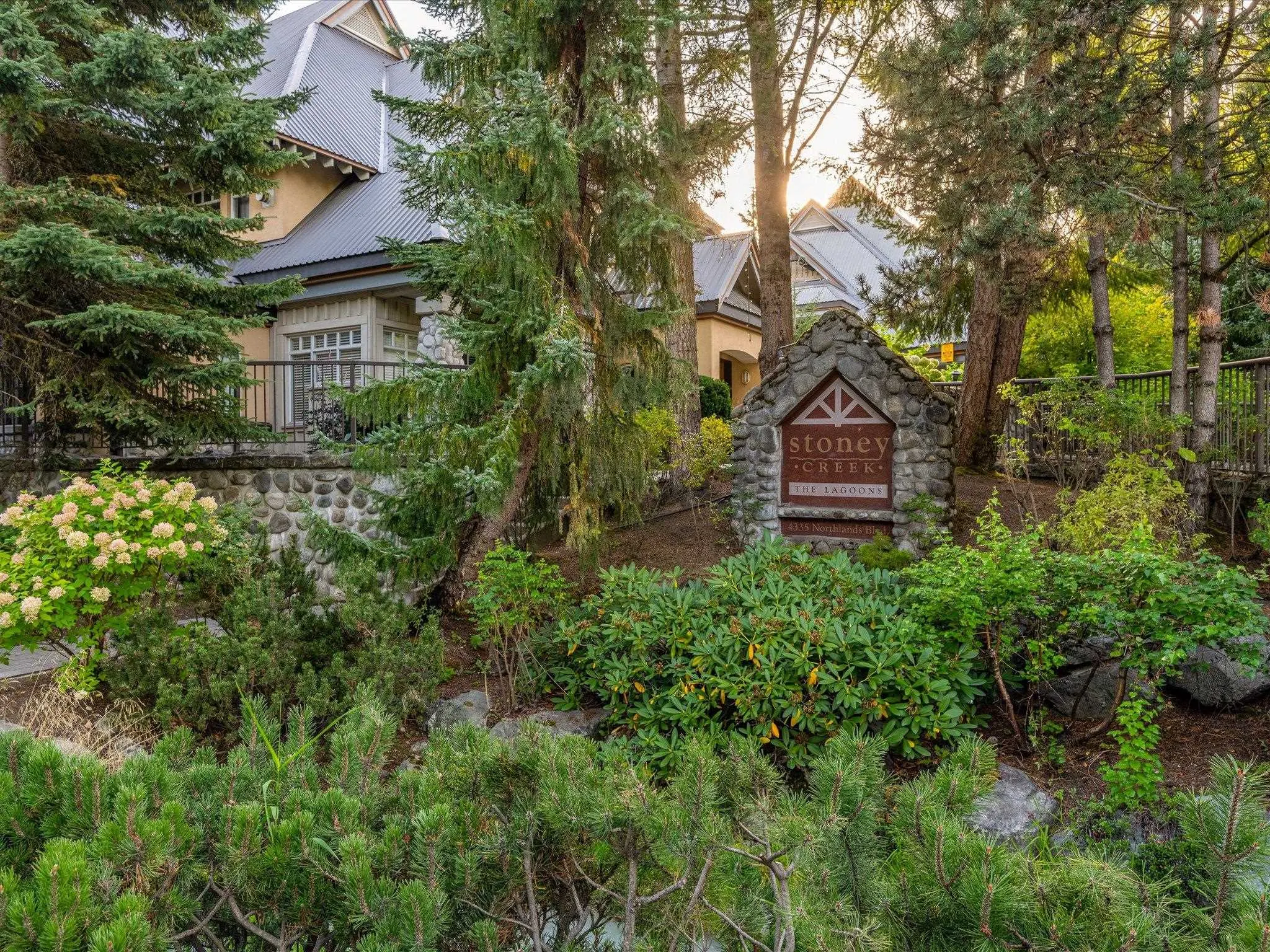 2 4335 Northlands Boulevard