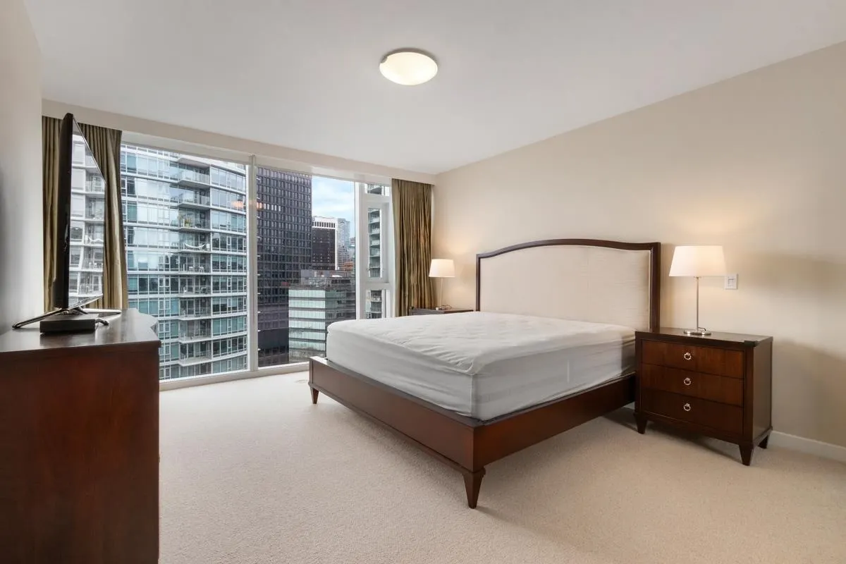 2102 1281 W Cordova Street