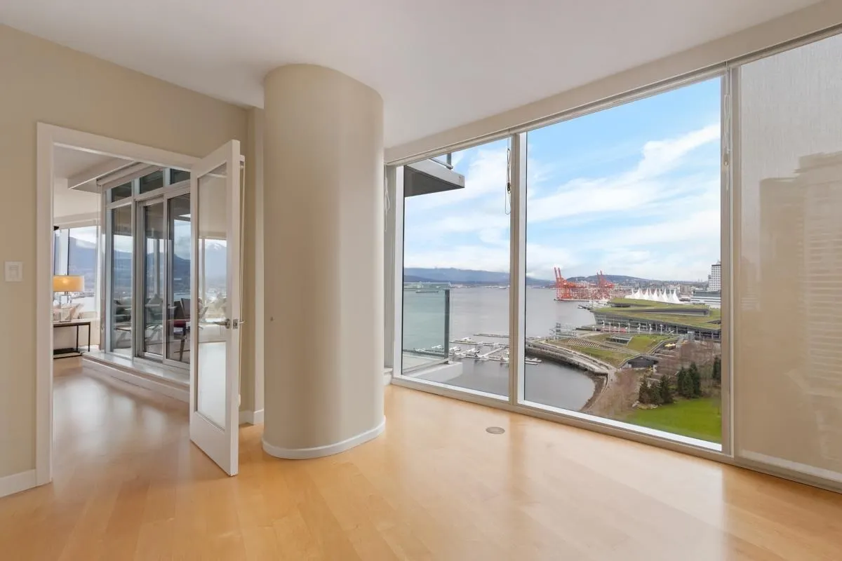 2102 1281 W Cordova Street