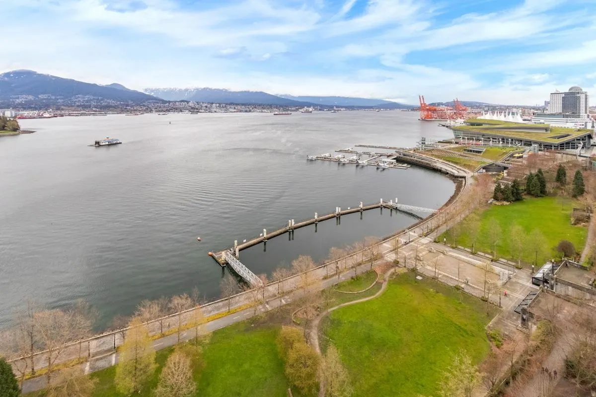 2102 1281 W Cordova Street