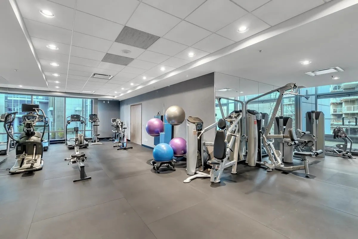 2102 1281 W Cordova Street